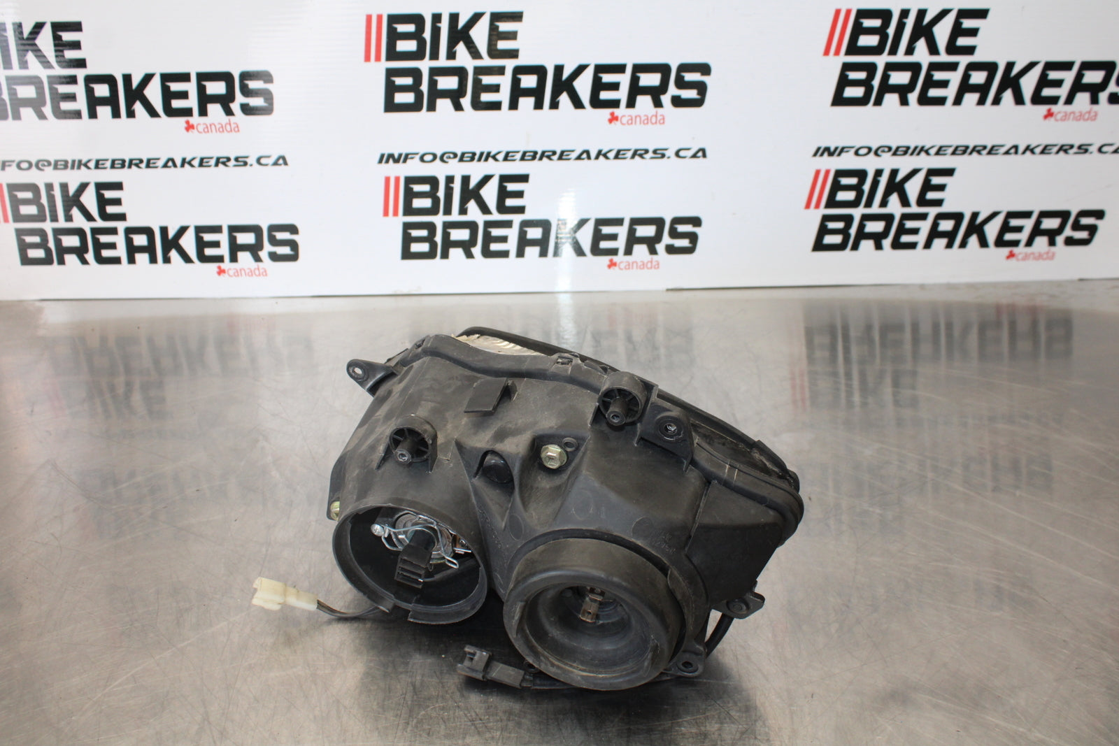 07-08 YAMAHA YZF R1 FRONT RIGHT HEADLIGHT HEAD LIGHT LAMP BB160