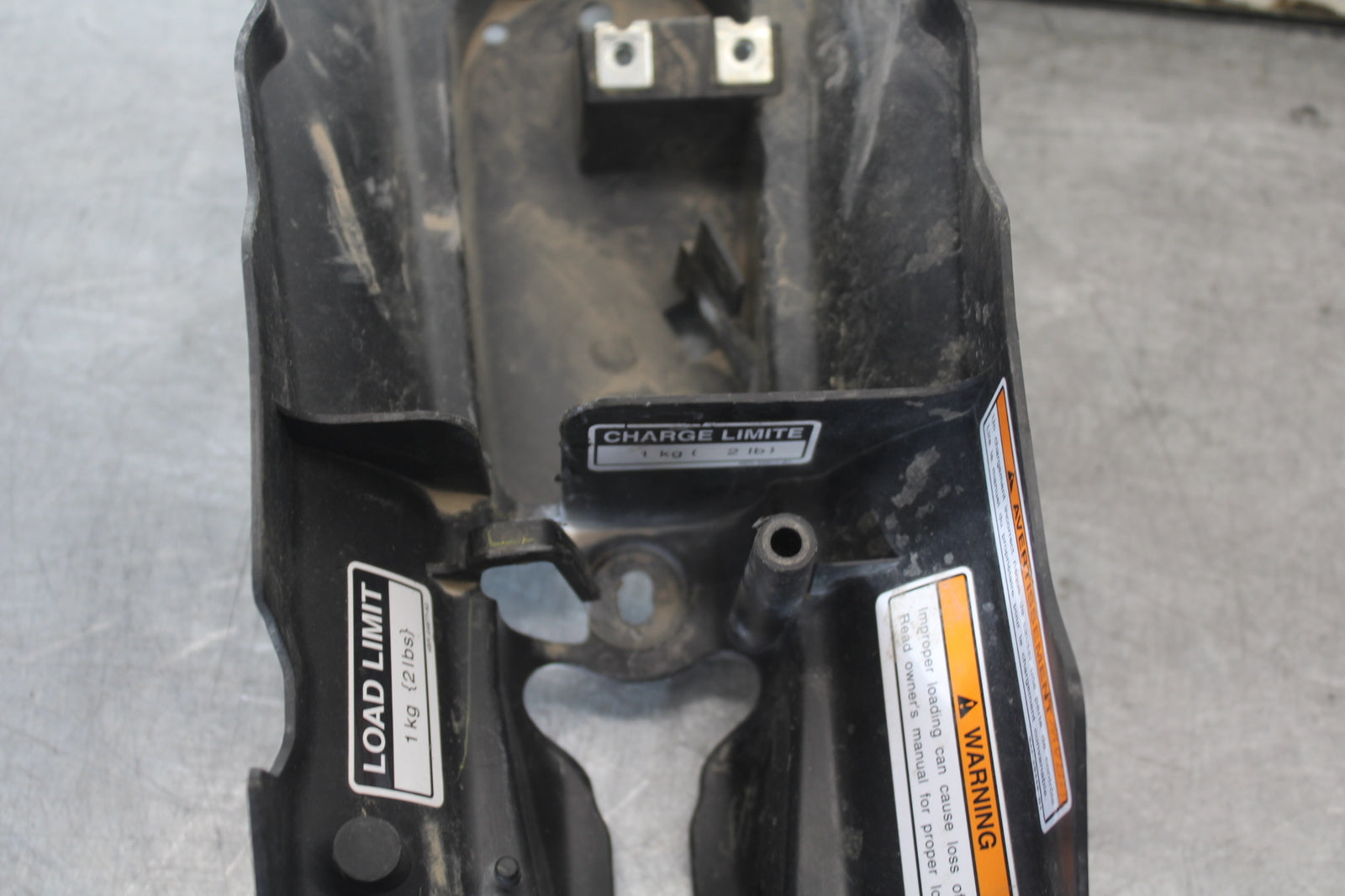 09-14 YAMAHA YZF R1 REAR BACK TAIL UNDERTAIL FAIRING COWL FENDER BB696