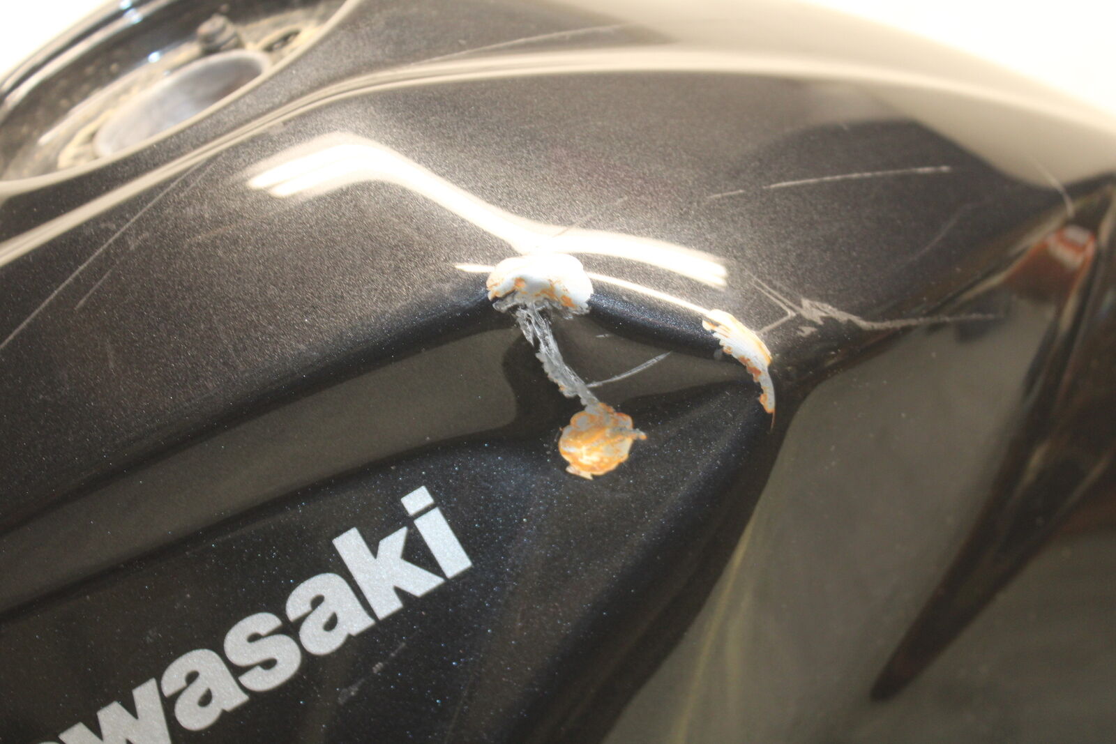 18-23 KAWASAKI NINJA 400 EX400 ABS GAS TANK FUEL CELL PETROL RESERVOIR BB747