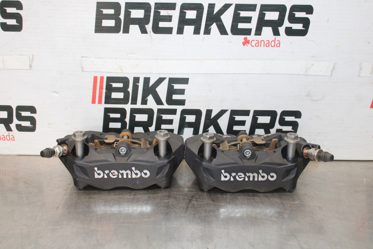 20-23 BMW F900R RIGHT LEFT FRONT BRAKE CALIPER SET PAIR CALIPERS BB923