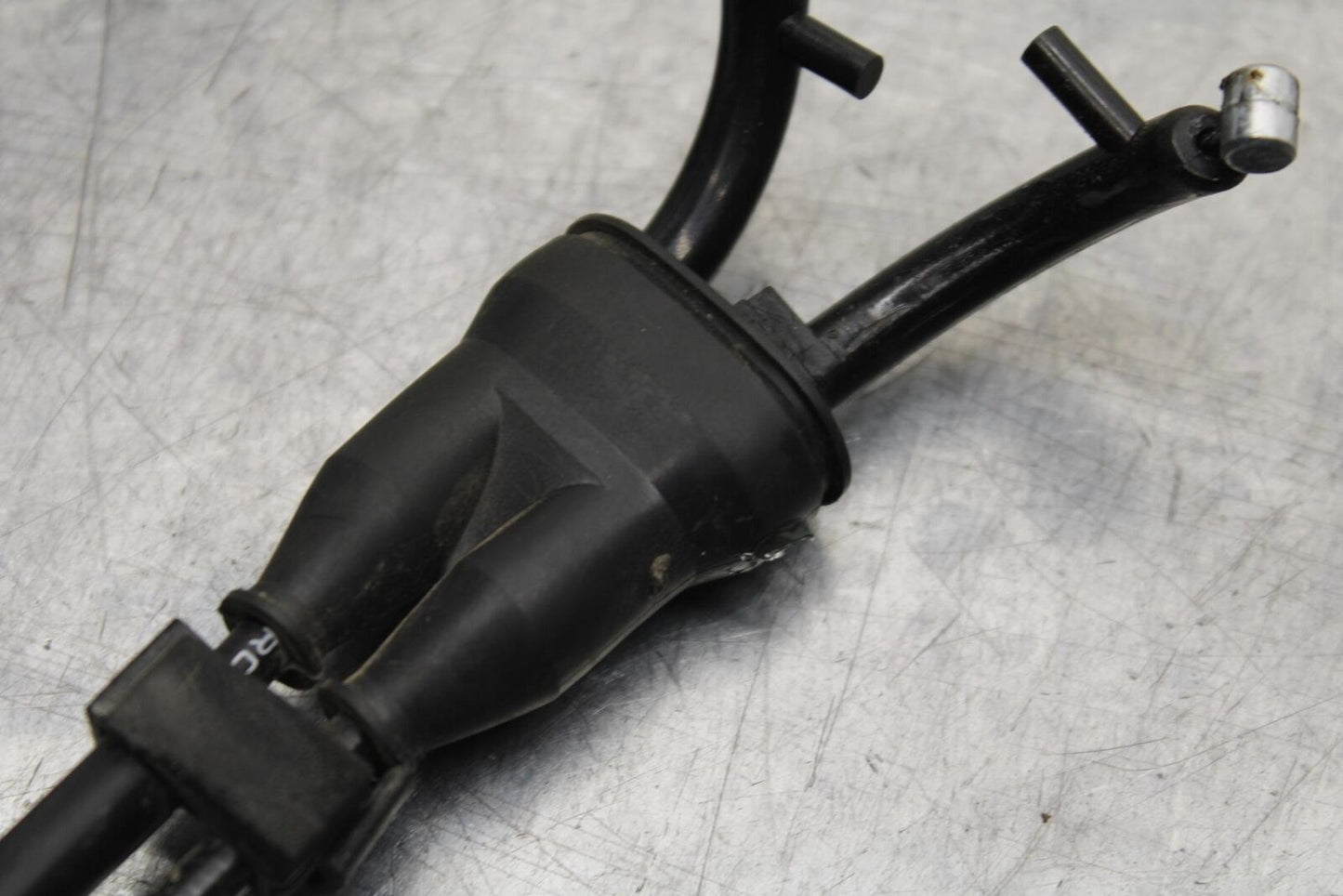 20-21 YAMAHA XSR900 THROTTLE CABLES LINES BB599