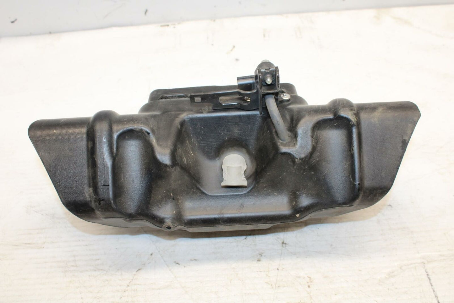 09-14 YAMAHA YZF R1 RAM AIR INTAKE TUBE DUCT BB286