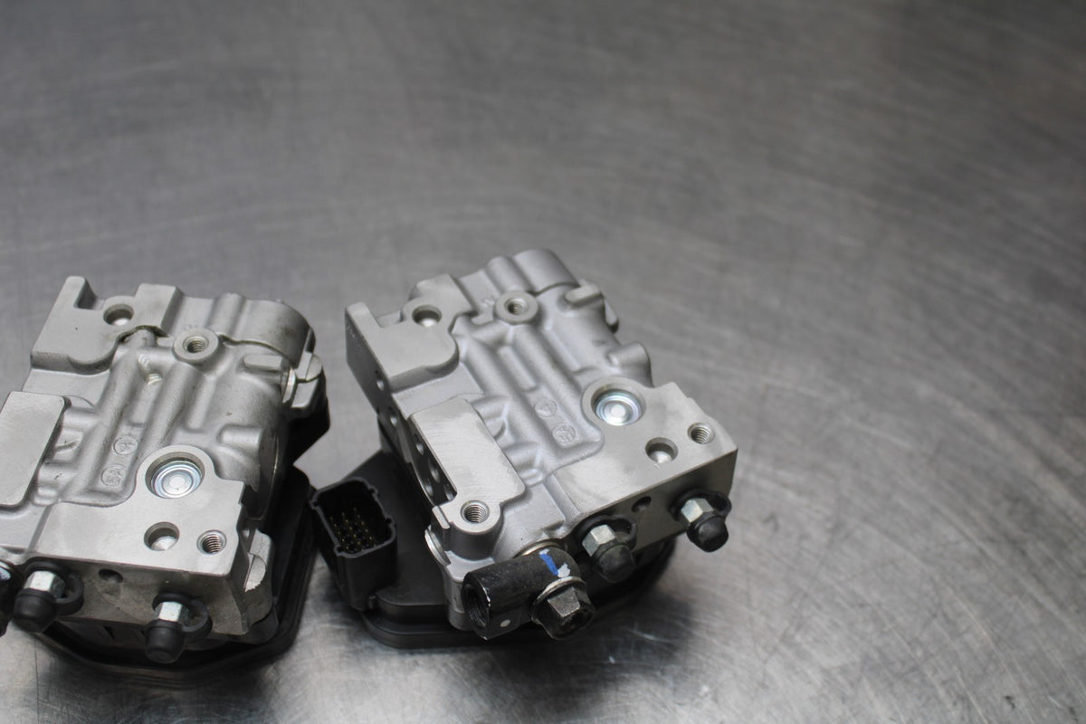 13-24 HONDA CBR600RR ABS PUMP UNIT MODULE SET PAIR BB772