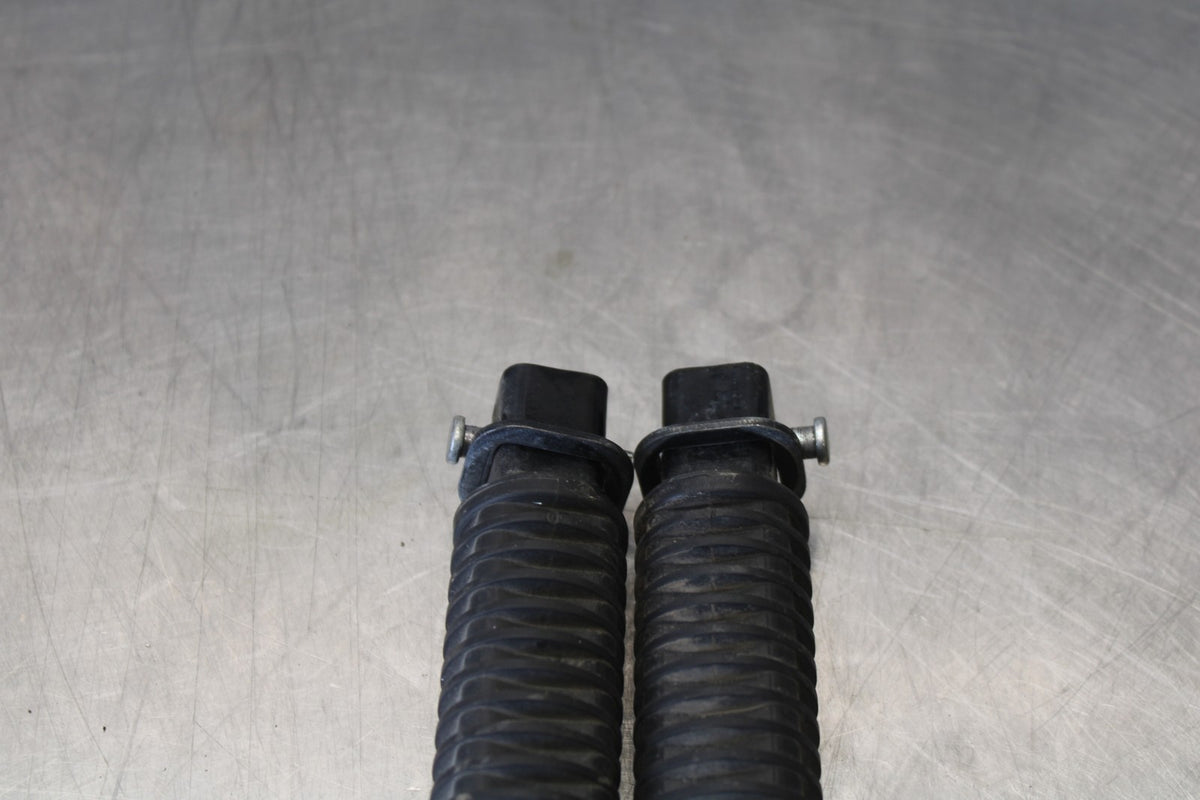 14 HONDA SHADOW 750 VT750C2B REAR PASSENGER FOOT STEP PEG SET BB867