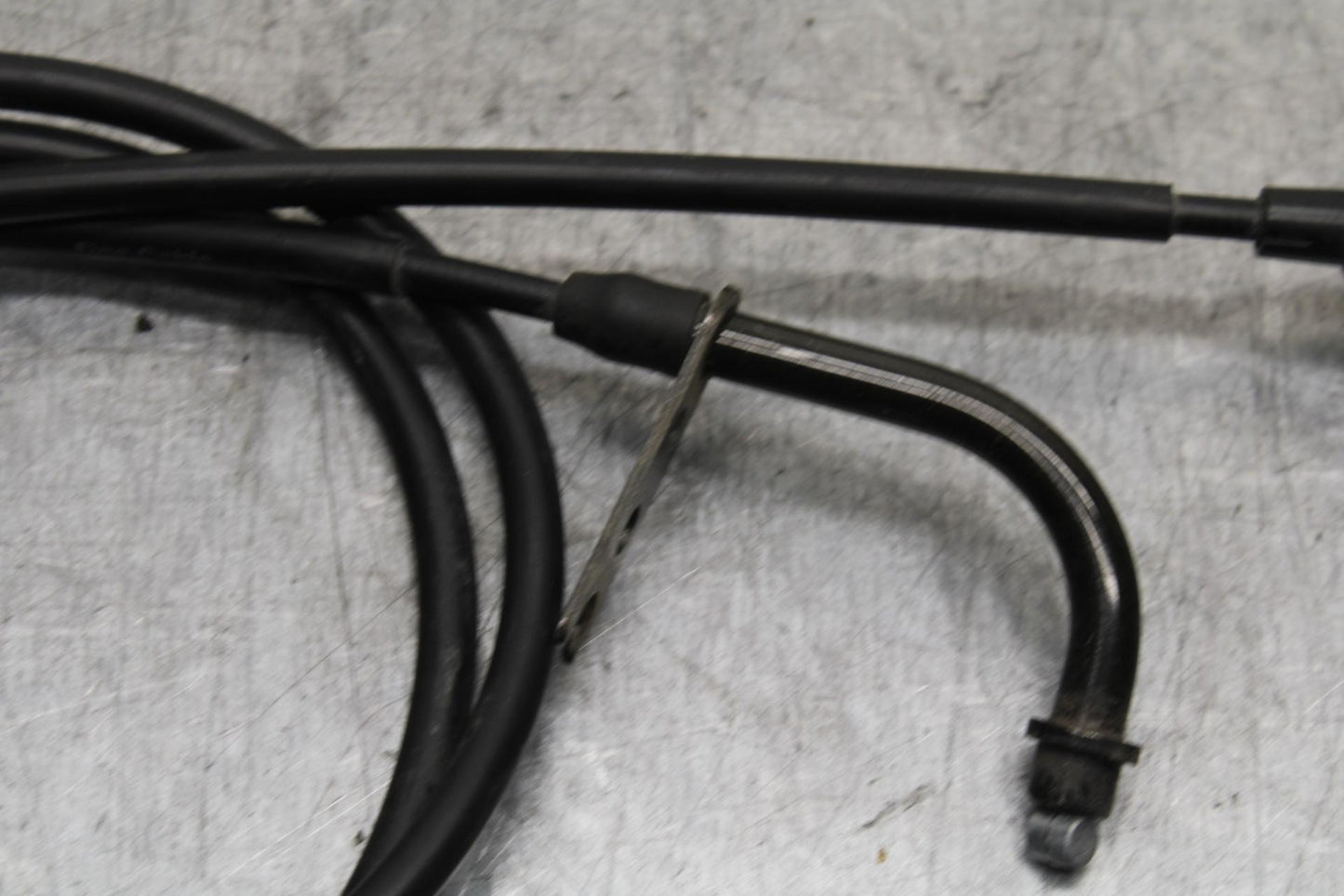 06-07 SUZUKI GSXR 600 750 THROTTLE CABLES LINES BB98