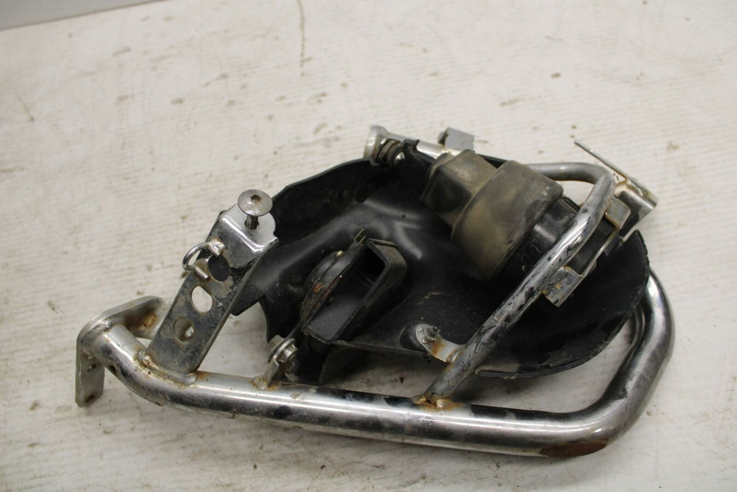 07-08 YAMAHA V STAR 1300 ENGINE MOTOR BAR CRASH BB303