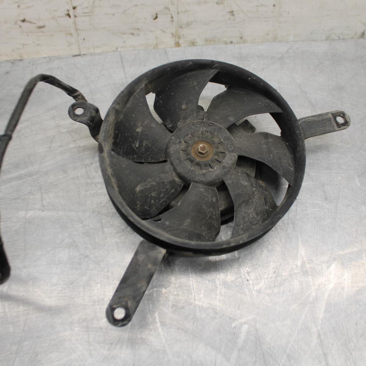 03-04 YAMAHA YZF R6  ENGINE RADIATOR COOLING FAN BB481