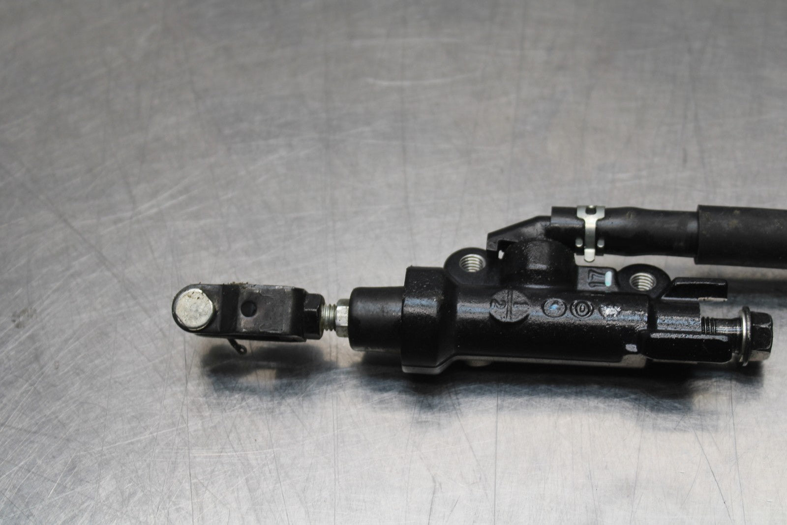 22-25 YAMAHA YZF R7 REAR BACK BRAKE MASTER CYLINDER W RESERVOIR BB769