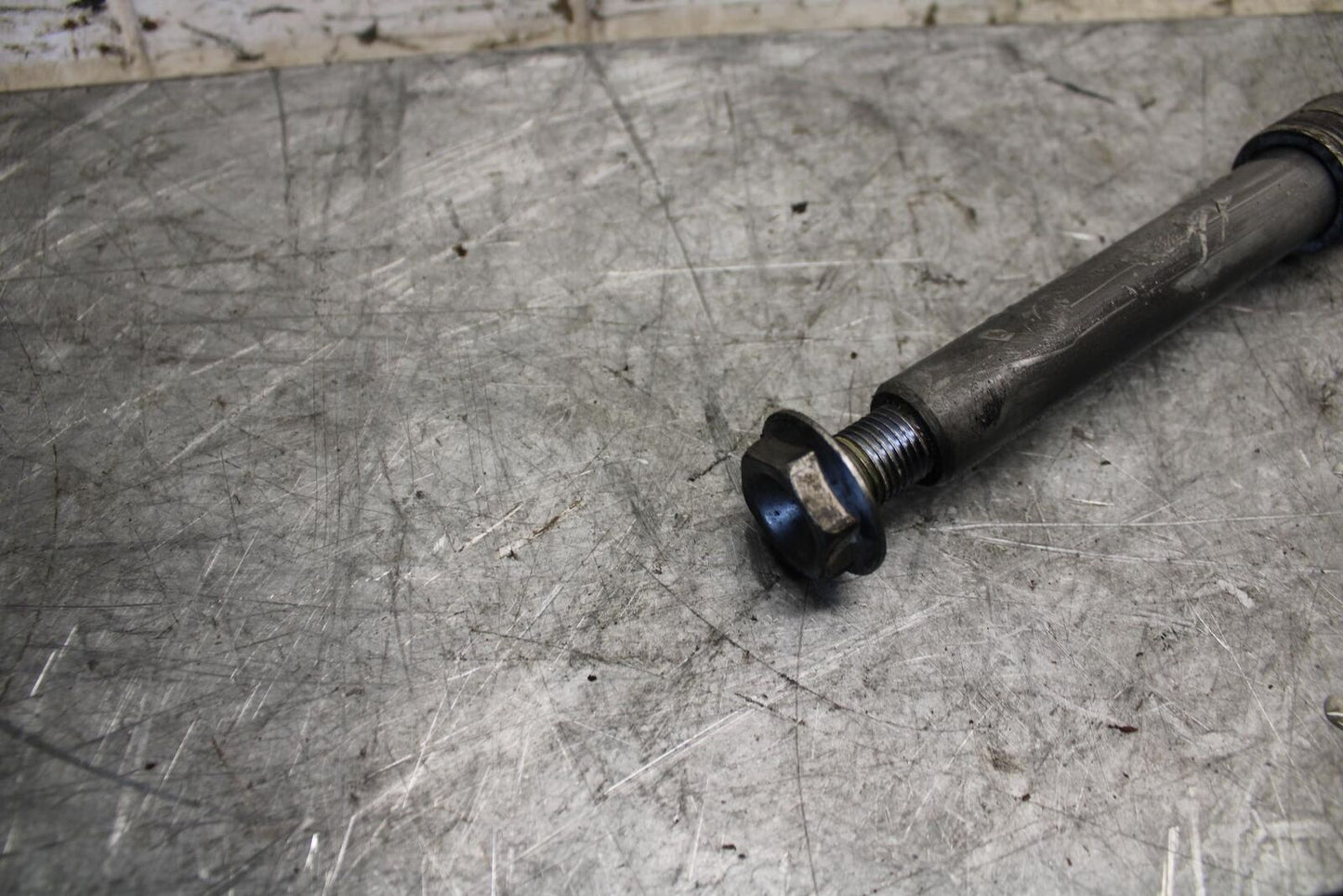 2008 Honda CBR600RR FRONT WHEEL RIM AXLE PIVOT BOLT 44301-MFJ-D00 BB542