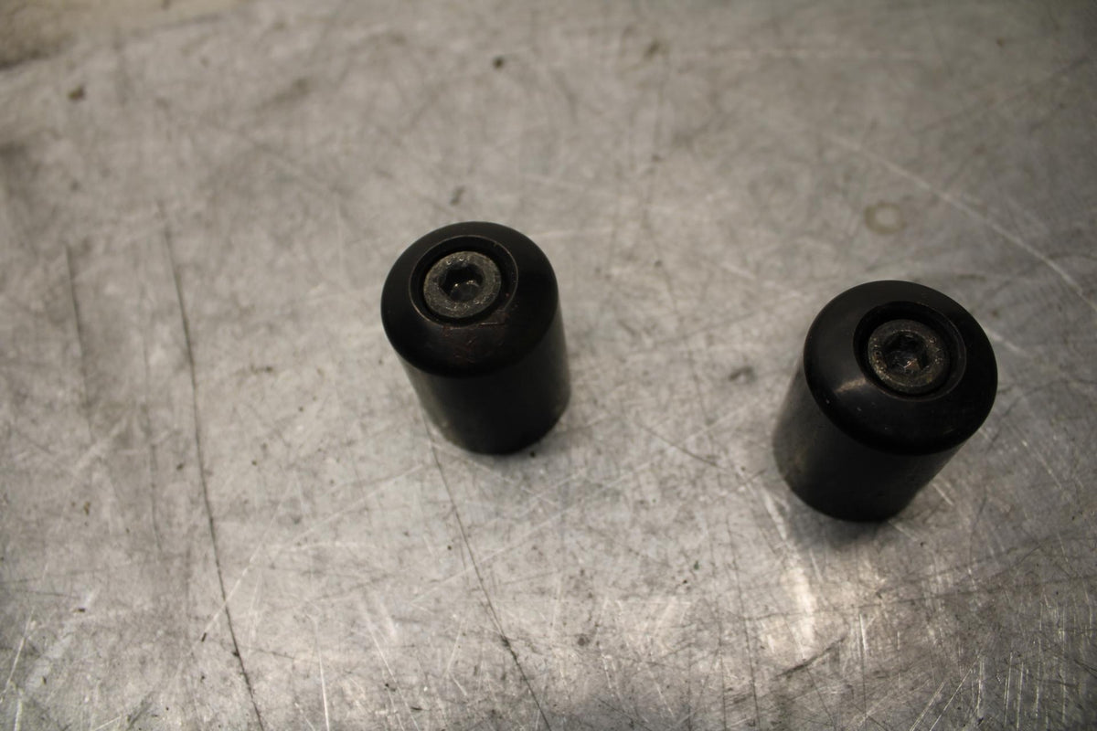 2007 Kawasaki Ninja ZX6R ZX600P HANDLEBAR END CAPS WEIGHTS  13042-1133 BB47