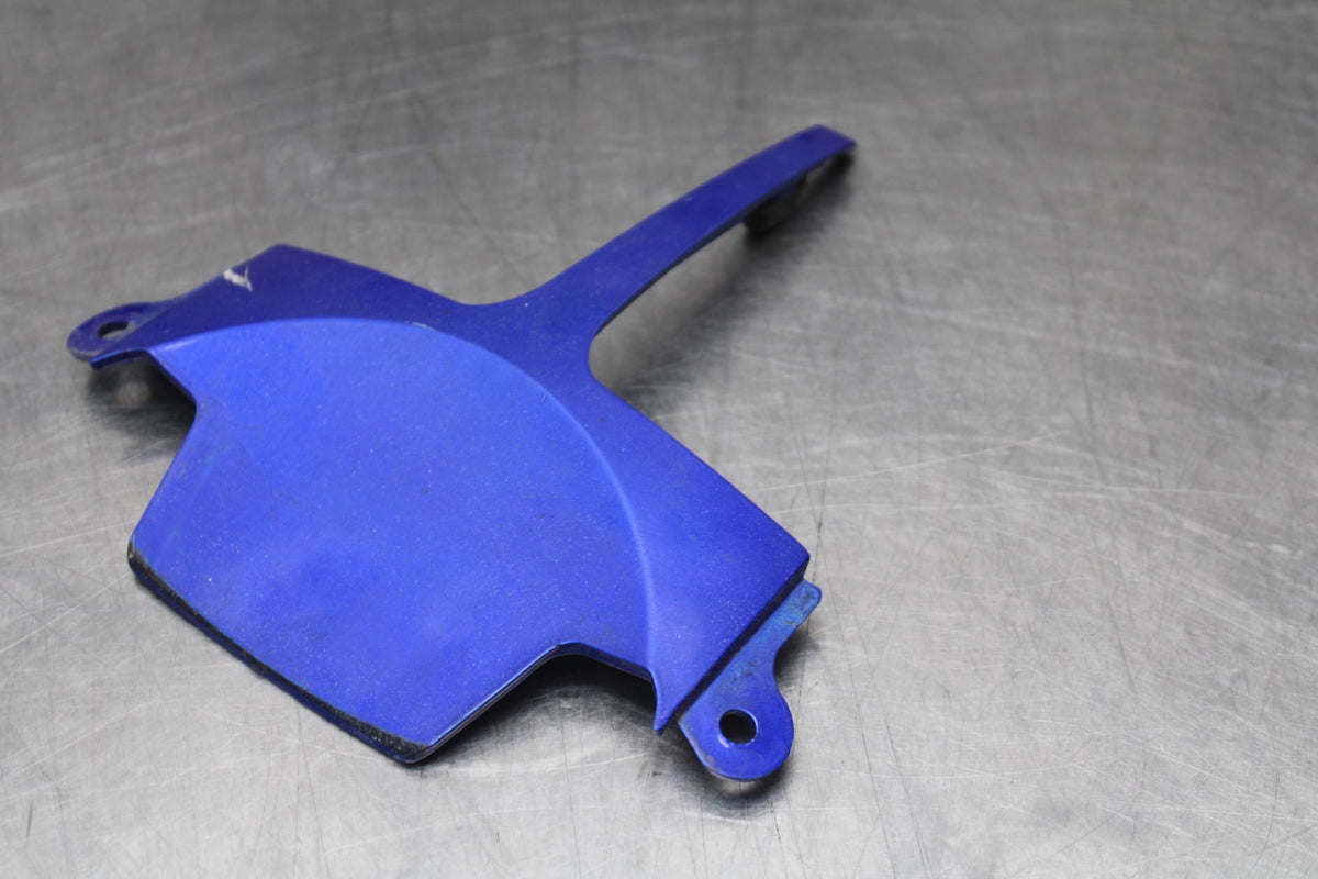 06-07 SUZUKI GSXR750 CENTER REAR BACK TAIL FAIRING COVER TRIM COWL BB811