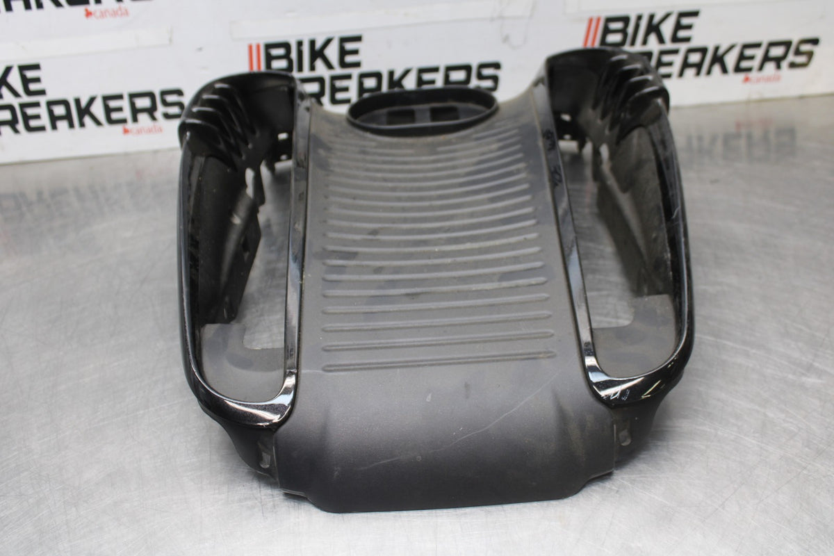 09-17 HARLEY-DAVIDSON V-ROD RADIATOR GRILLE GRILL SHIELD GUARD BB886