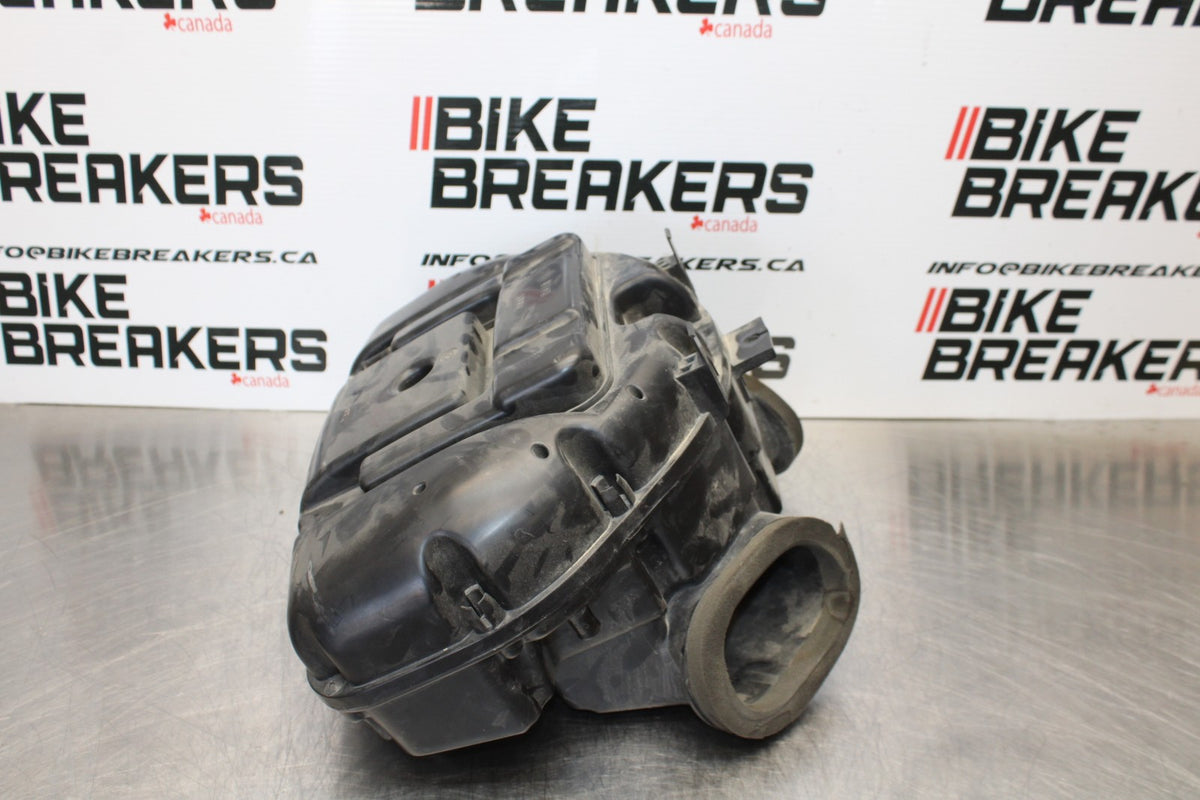 06-07 SUZUKI GSXR 600 AIRBOX AIR INTAKE FILTER BOX BB170