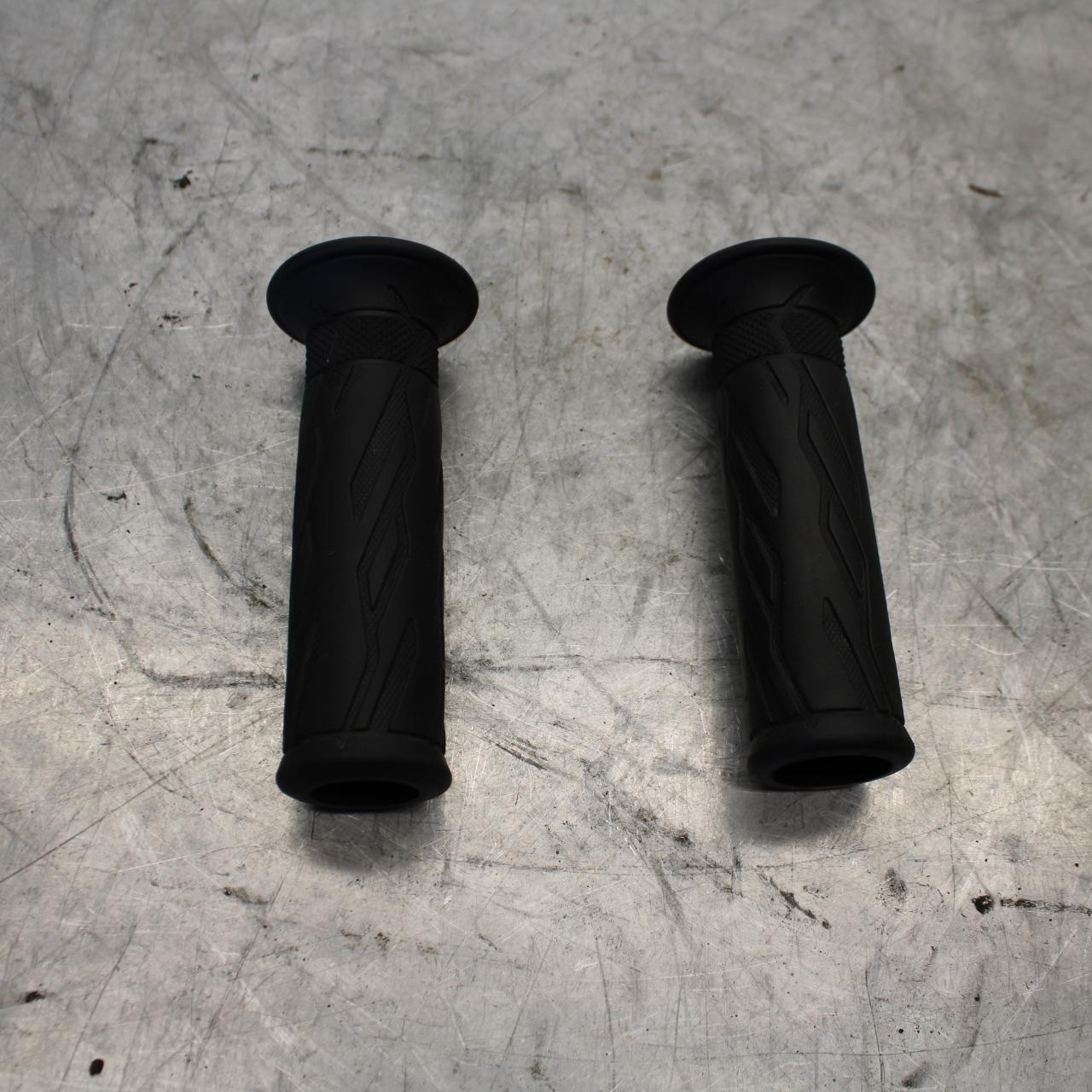 09-16 SUZUKI GSXR1000 RIGHT LEFT CLIPON HANDLEBAR GRIPS GRIP PAIR SET BB439