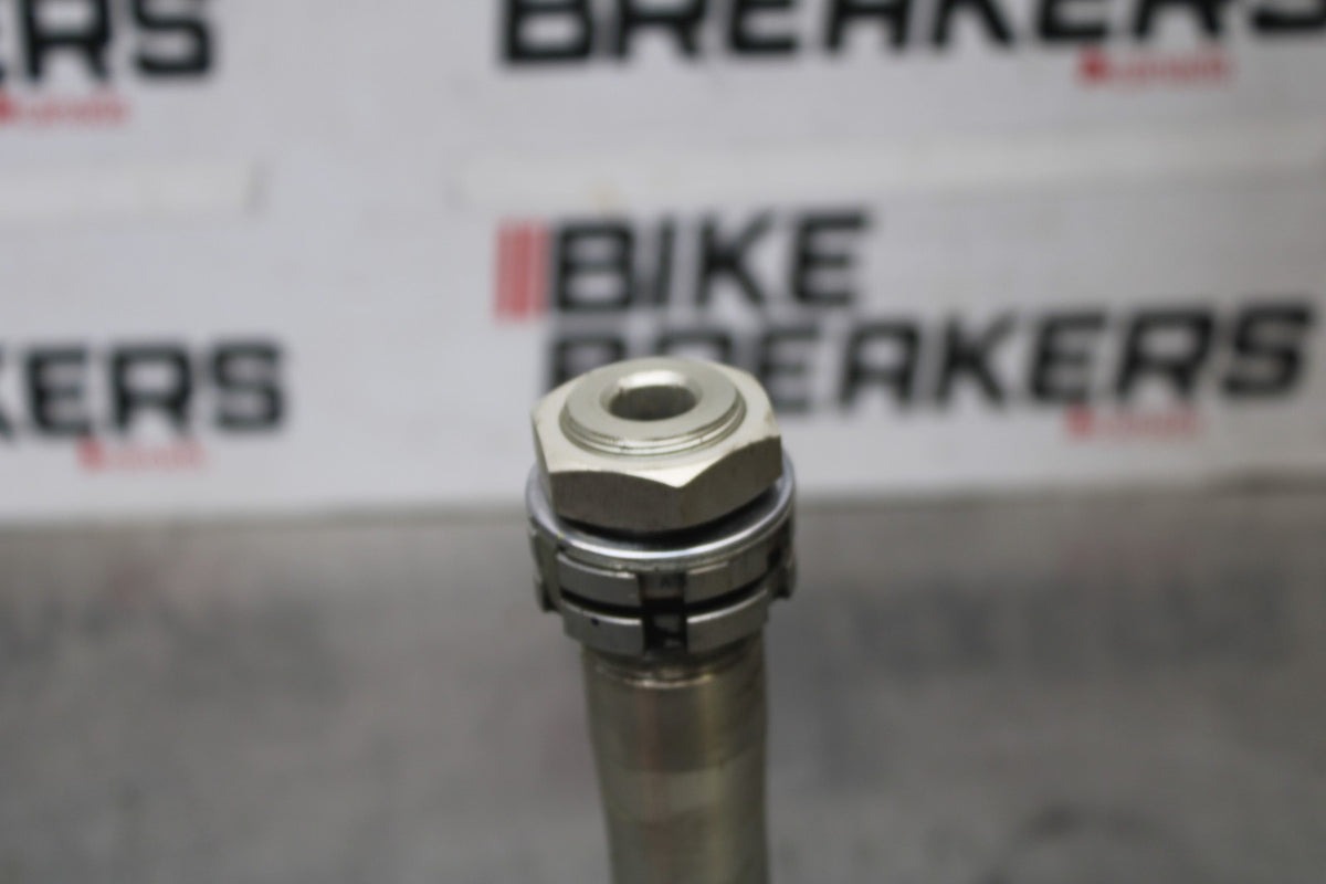 17 YAMAHA YZF R6 FRONT FORKS CLAMP LOWER TRIPLE TREE STEM BB922