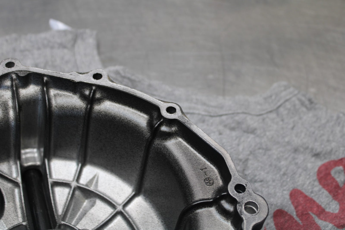 08 KAWASAKI NINJA ZX10R CLUTCH SIDE ENGINE MOTOR COVER BB902