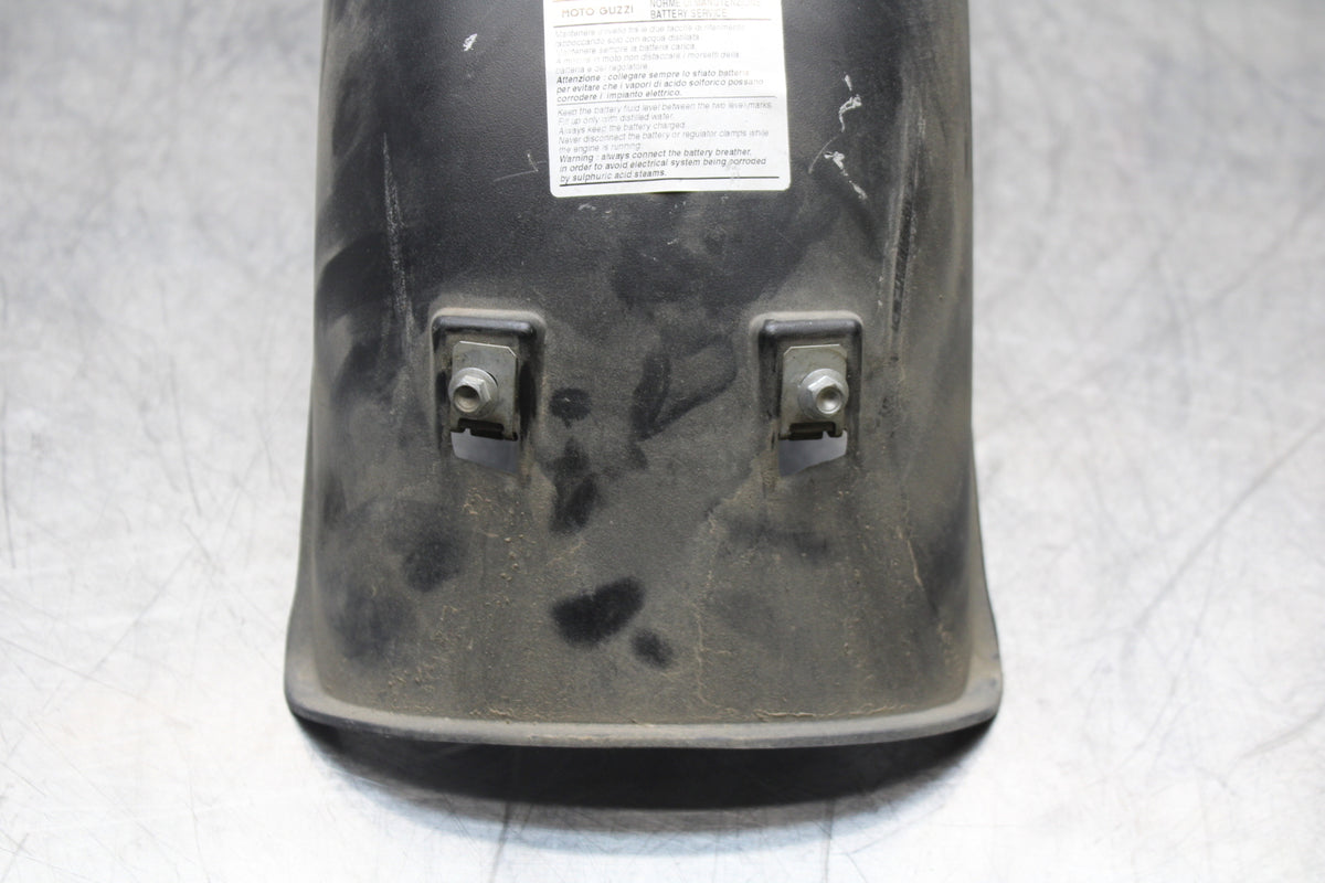 08 MOTO GUZZI BREVA 750 REAR BACK FENDER MUD GUARD BB154