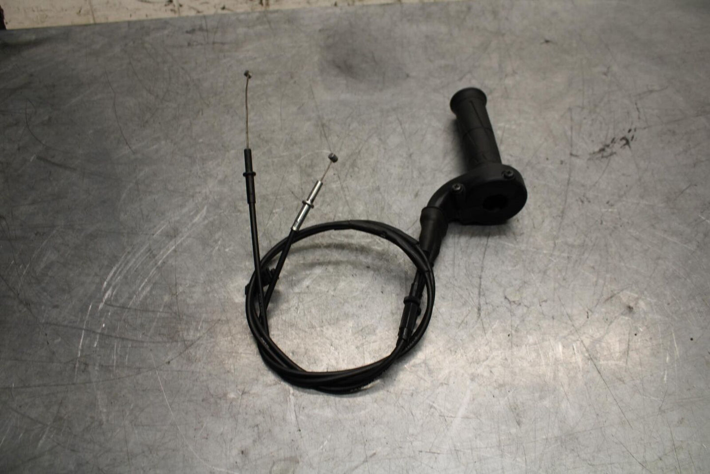 2009 Kawasaki Ninja ZX6R ZX600R THROTTLE CABLE LINE HOUSING GUIDE BB548