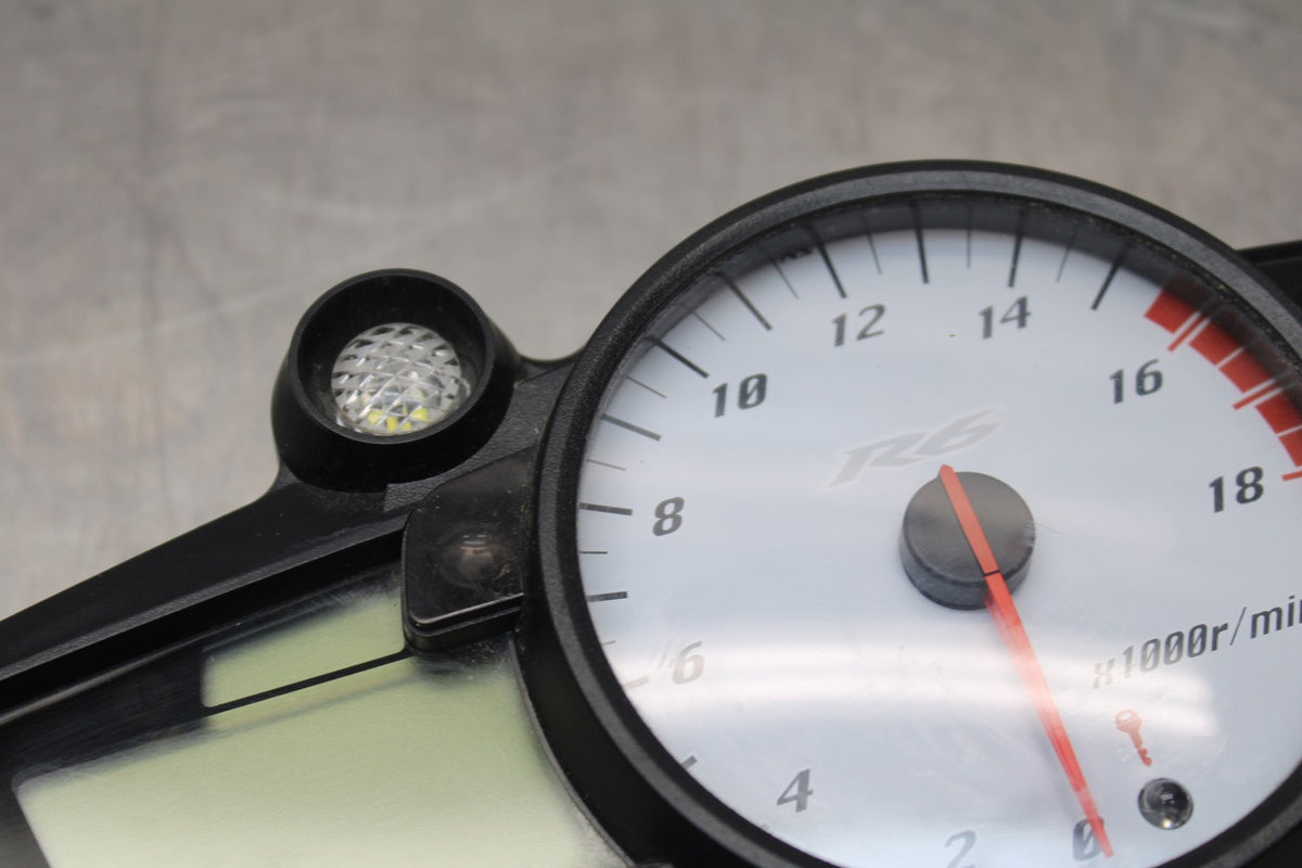 05 YAMAHA YZF R6 SPEEDO GAUGES DISPLAY CLUSTER SPEEDOMETER TACHOMETER BB814