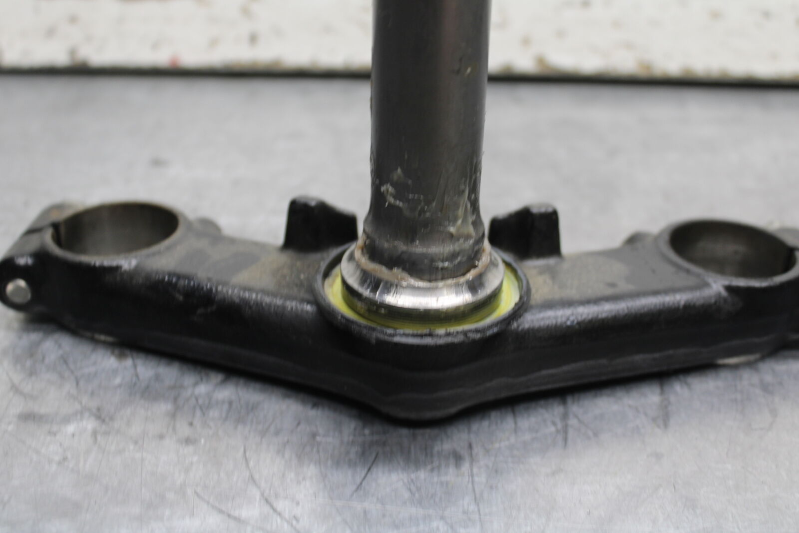 15-16 HONDA CB300F FRONT FORKS CLAMP LOWER TRIPLE TREE STEM BB740