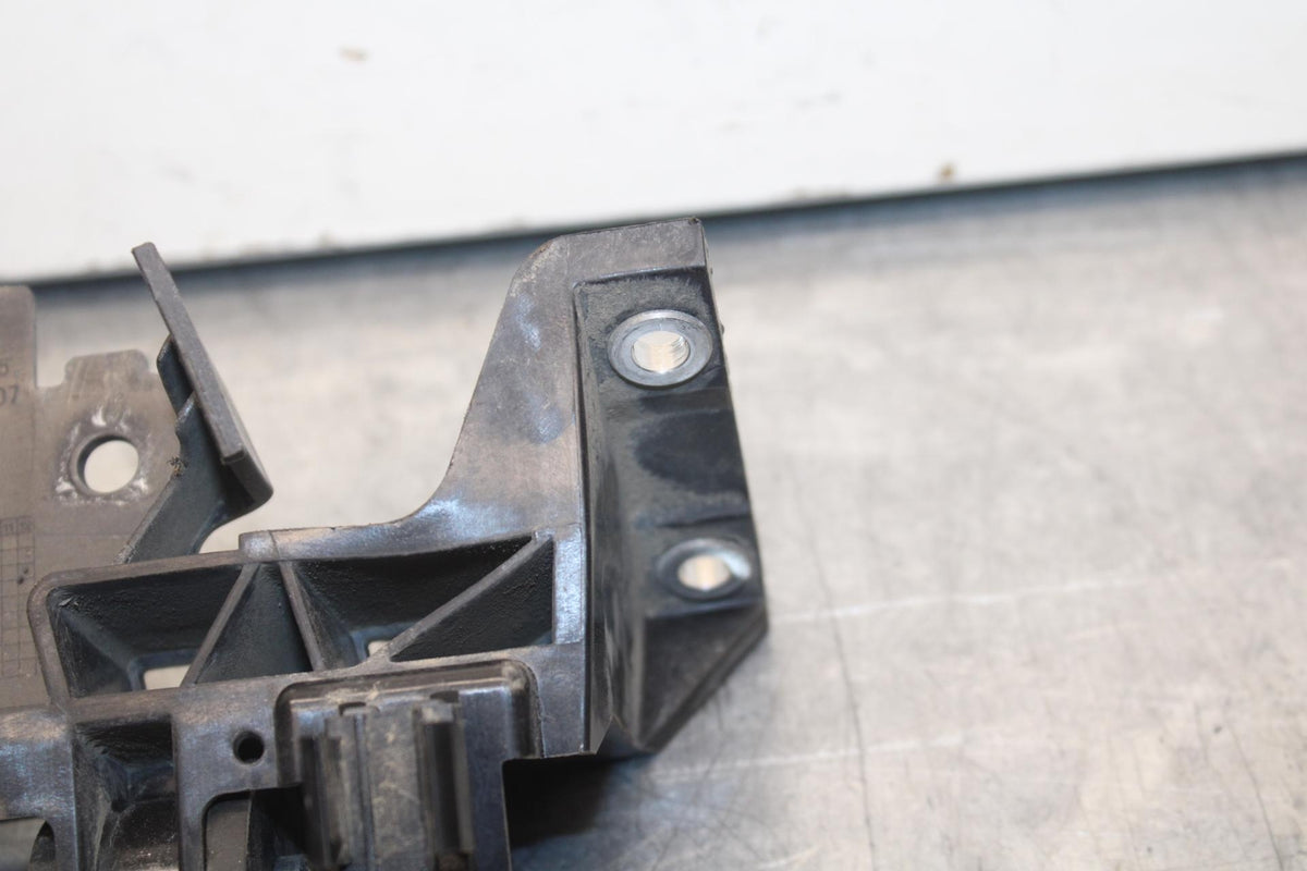 2016 BMW S1000R ABS FRONT GAS TANK BRACKET MOUNT BB604