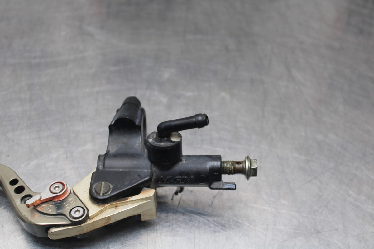 06 SUZUKI SV650S FRONT BRAKE MASTER CYLINDER w/ LEVER BB783