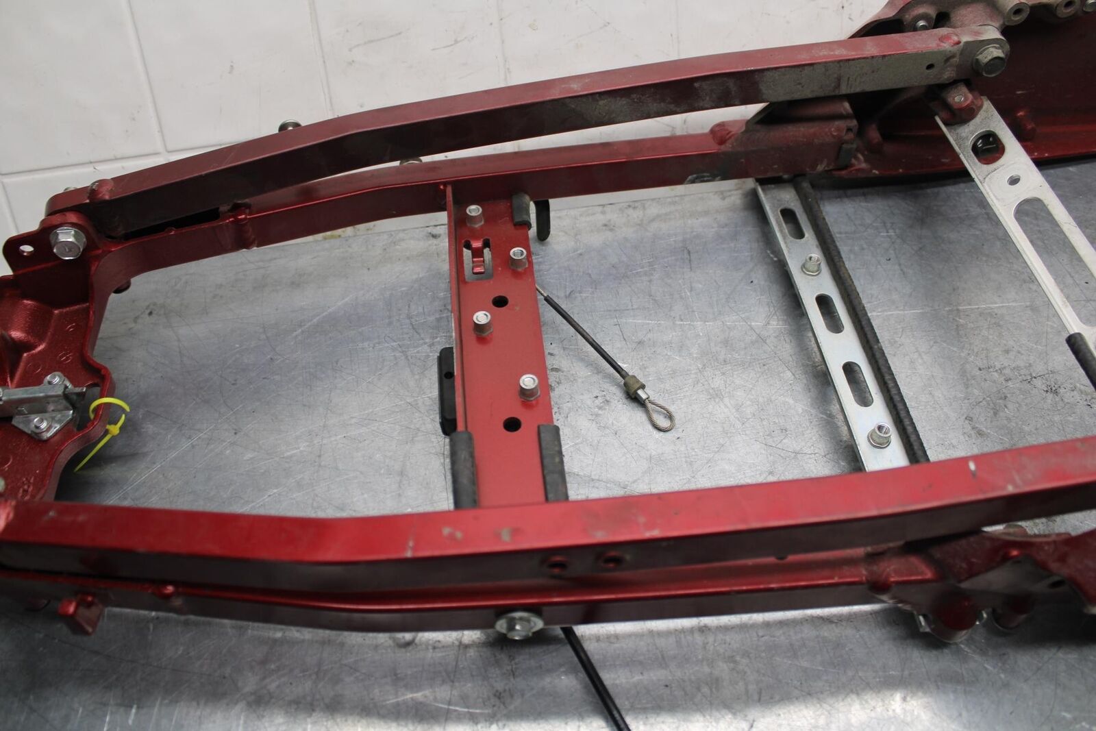 08-09 KAWASAKI NINJA ZX14R REAR SUBFRAME BACK SUB FRAME BB73