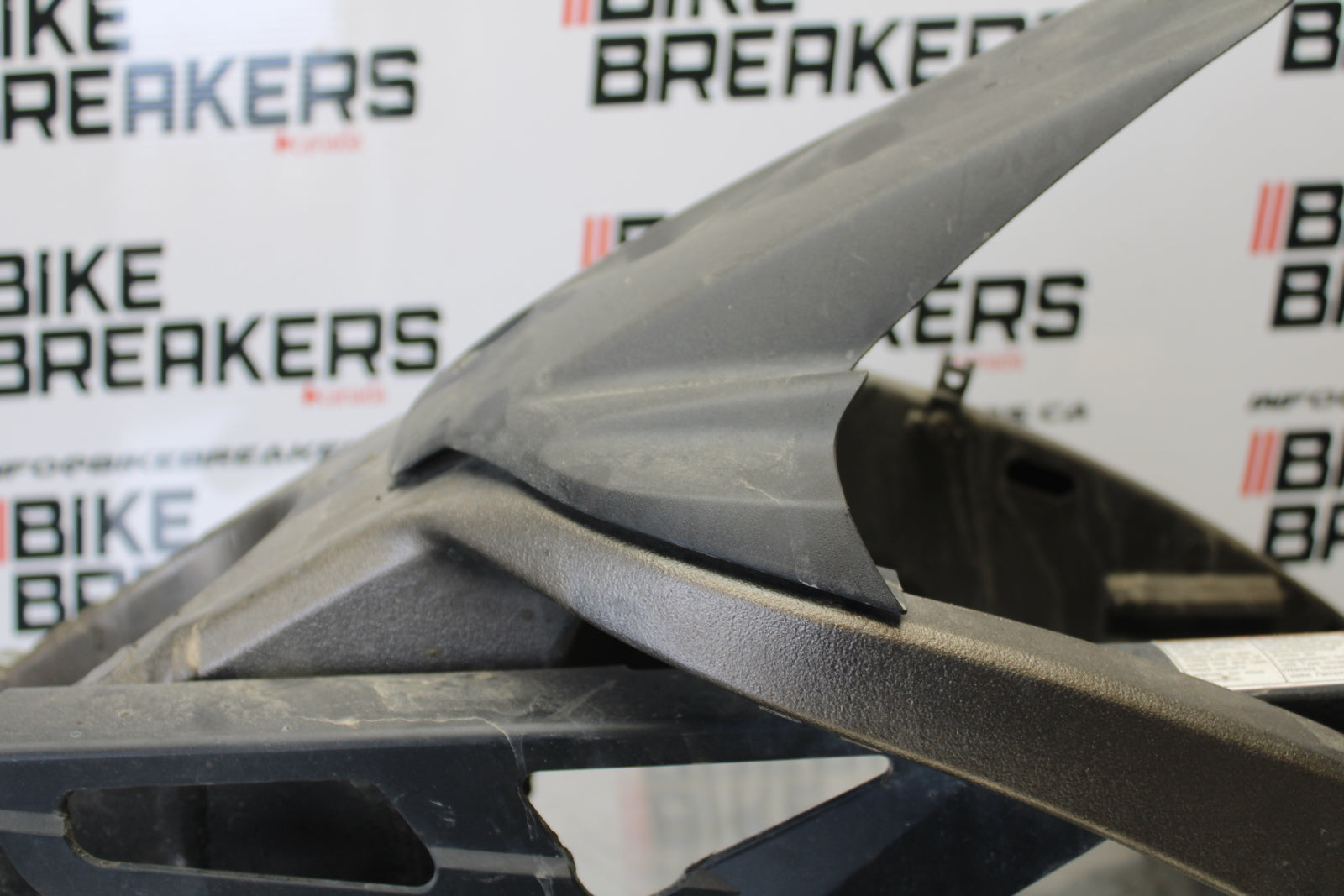 11 SUZUKI GSXR1000 REAR SWINGARM BACK SUSPENSION SWING ARM BB142
