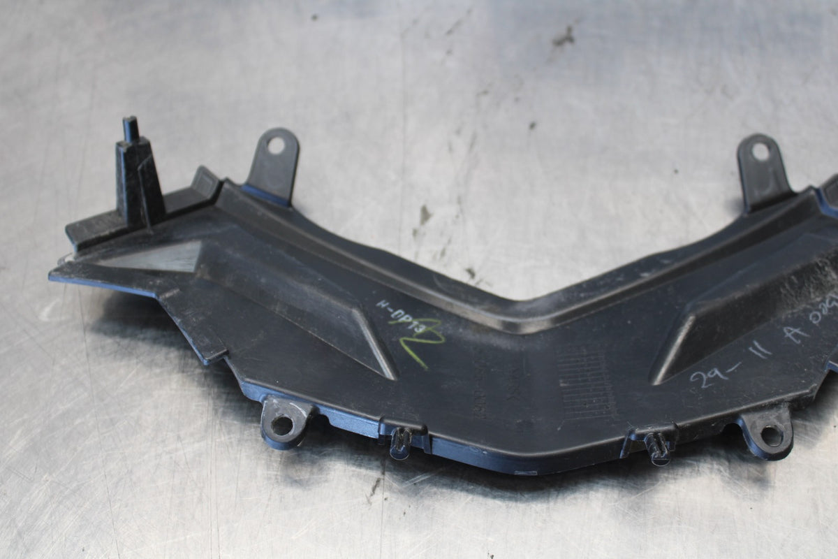 13-17 KAWASAKI NINJA 300 EX300 CENTER BACK TAIL FAIRING COVER TRIM COWL BB189