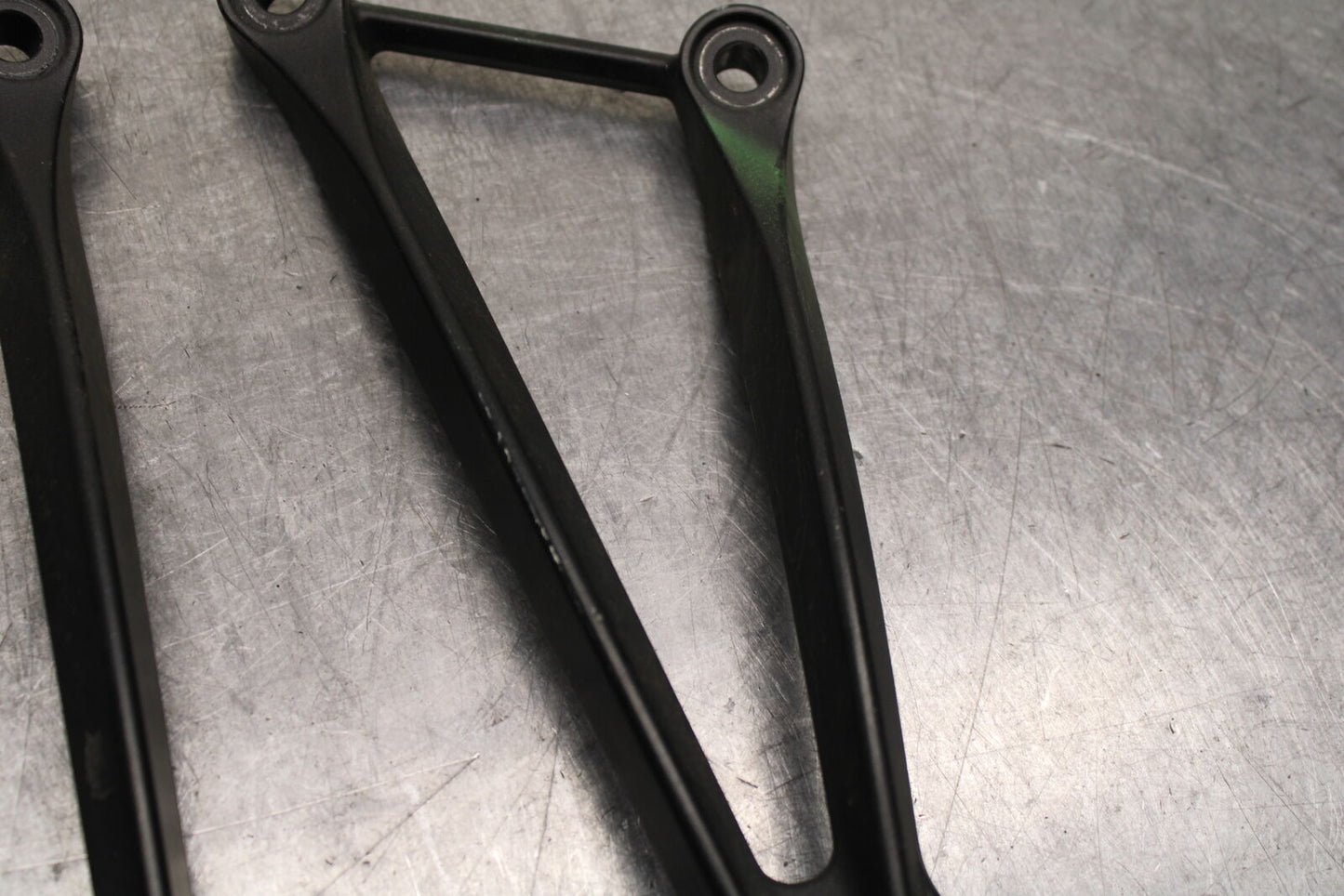 13-17 KAWASAKI NINJA ZX6R ZX636E REAR BACK PASSENGER PEG SET PAIR BB735