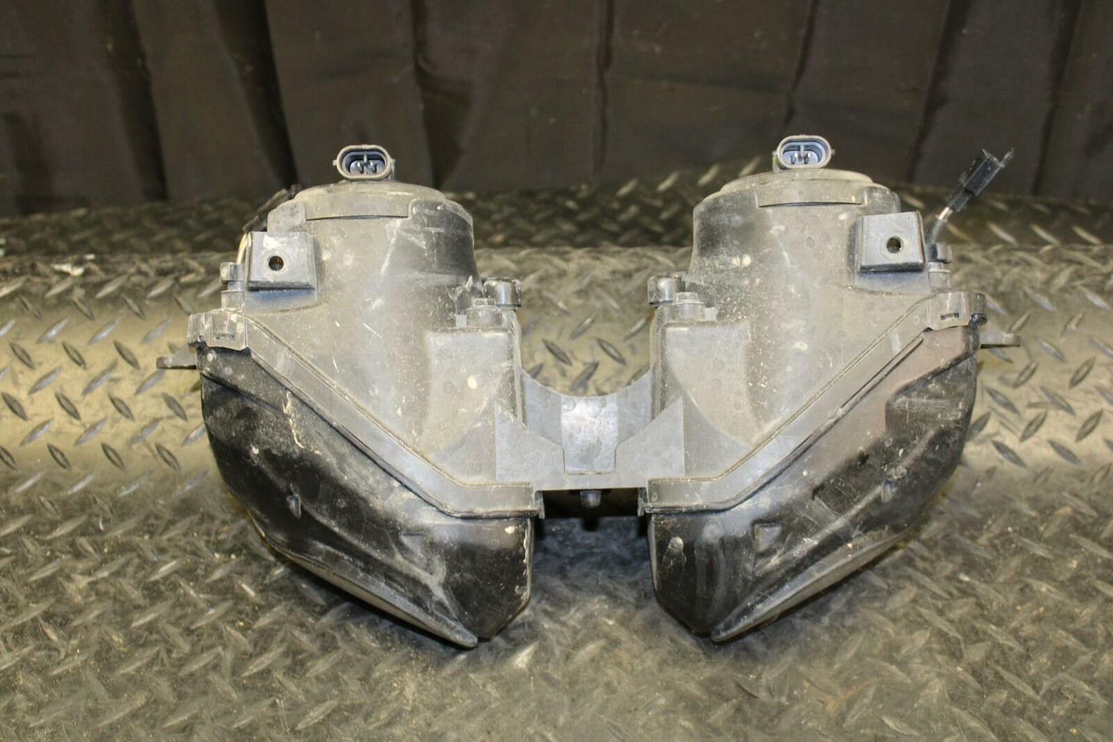 06-07 KAWASAKI NINJA ZX10R FRONT HEADLIGHT HEAD LIGHT LAMP  BB186