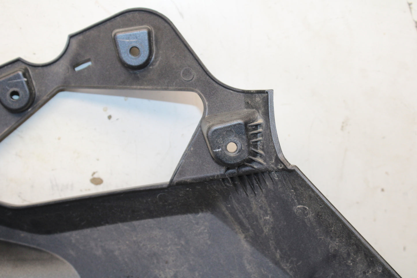 18-23 KAWASAKI NINJA 400 LEFT MID UPPER SIDE FAIRING COWL PLASTIC BB679