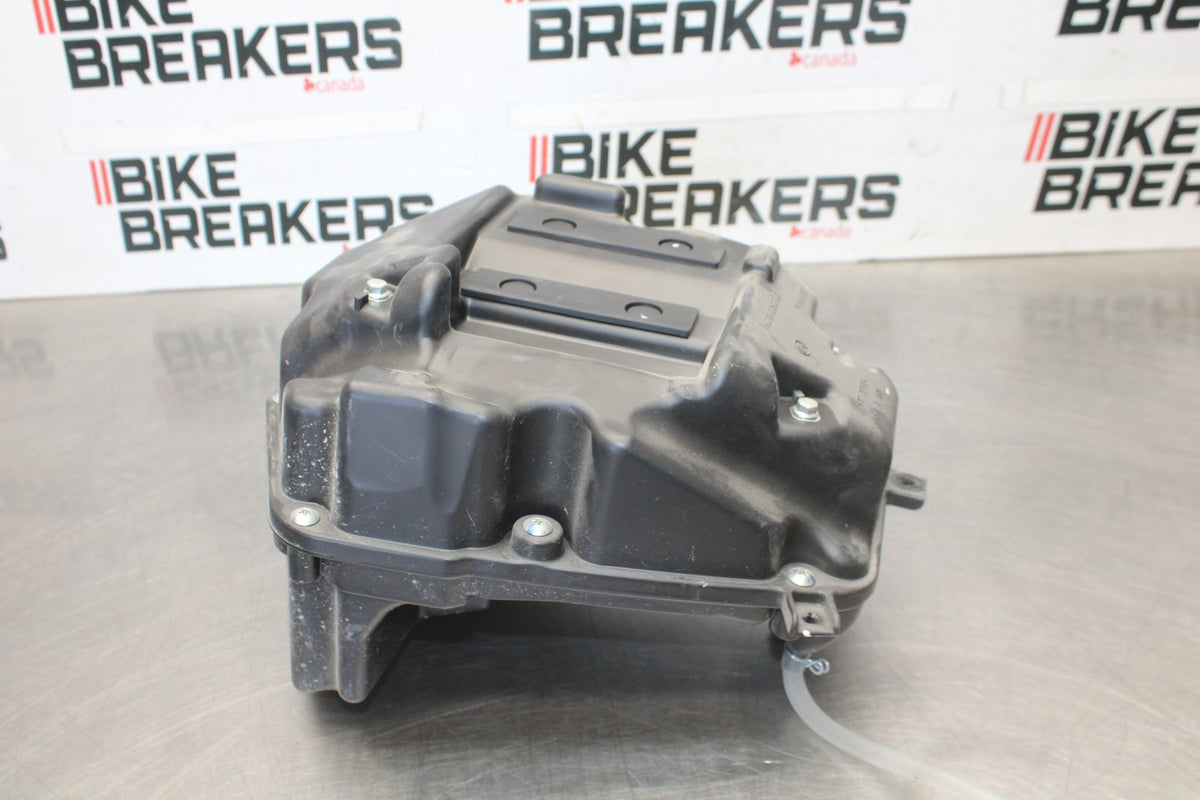 23 KAWASAKI NINJA 650 EX650 AIRBOX AIR INTAKE FILTER BOX BB920