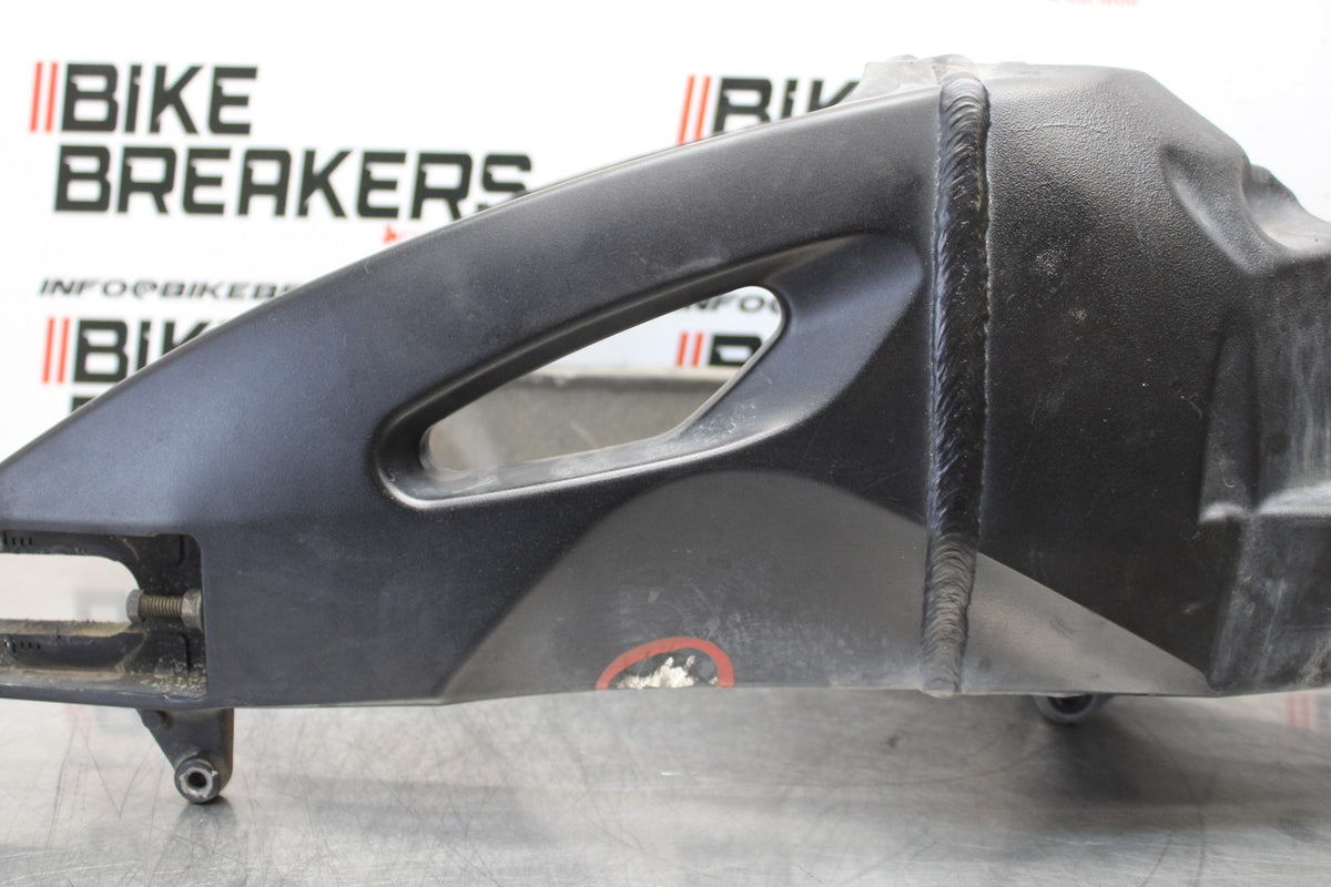 06-07 SUZUKI GSXR 600 REAR SWINGARM BACK SUSPENSION SWING ARM BB178