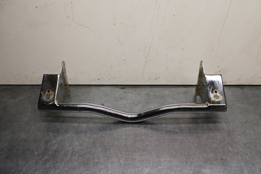 03-08 KAWASAKI VULCAN 1600 FRONT TURN SIGNAL BAR MOUNT BRACKET BB754