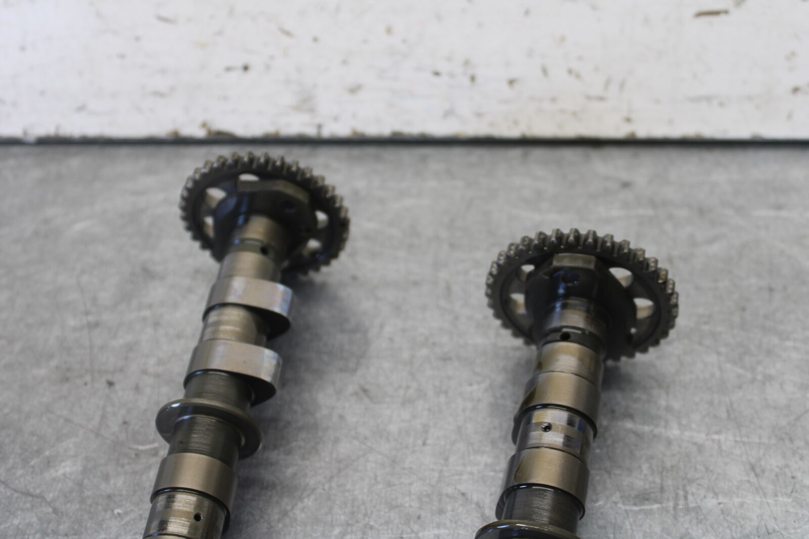 08-09 YAMAHA YZF R6S CAMSHAFT CAMS SHAFTS  5SL-12170-00-00 5SL-12180-00-00 BB690