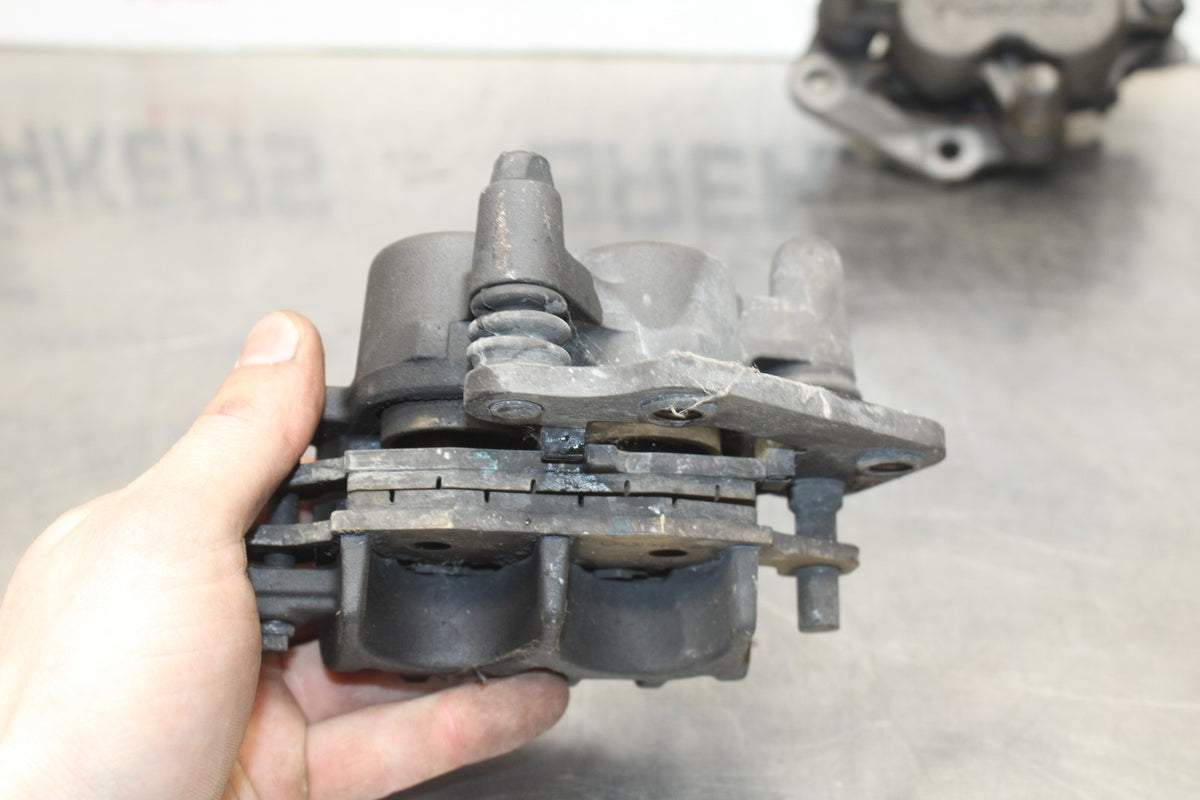 06 KAWASAKI Z750 RIGHT LEFT FRONT BRAKE CALIPER SET PAIR CALIPERS BB837