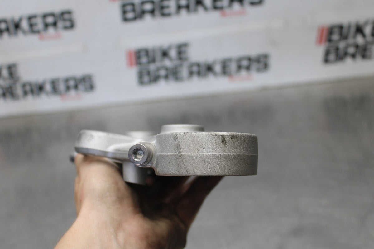 12 TRIUMPH STREET TRIPLE R FORKS UPPER TRIPLE TREE CLAMP BB914