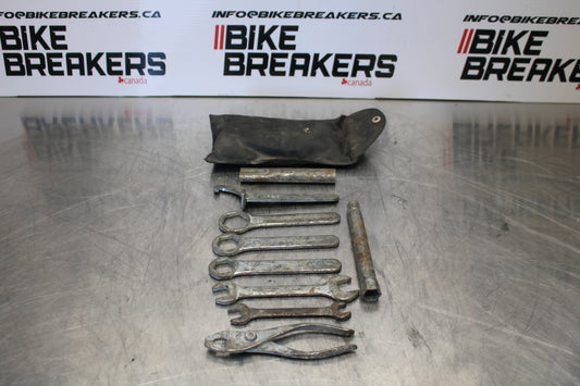 00 SUZUKI SV650 STOCK TOOLS OEM TOOL BAG KIT SET BB156