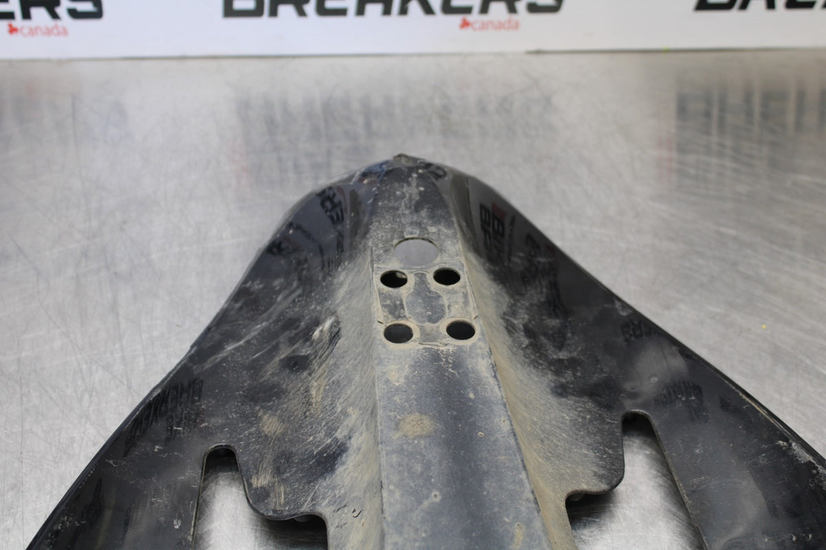 04-05 YAMAHA YZF R1 REAR BACK TAIL UNDERTAIL FAIRING COWL FENDER  BB173