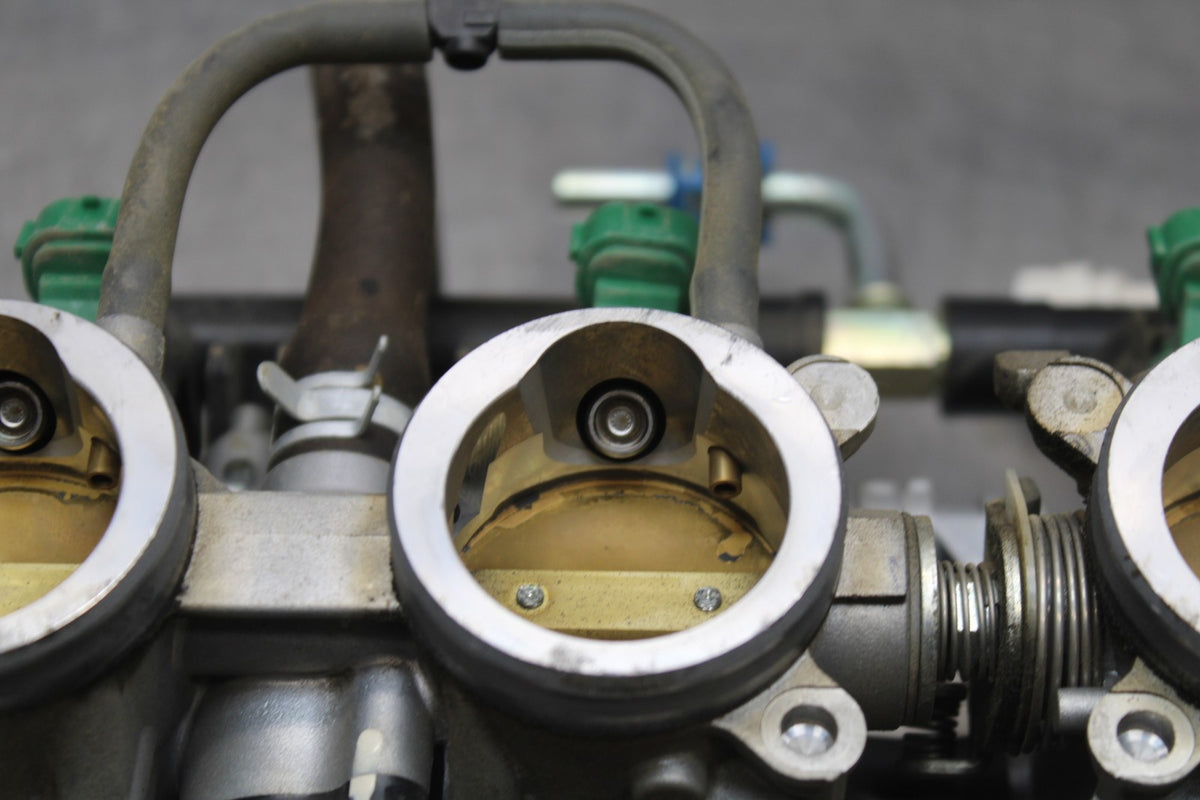 08-10 SUZUKI GSXR 600 MAIN FUEL INJECTORS / THROTTLE BODIES BB835