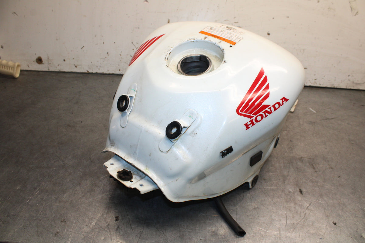 15-16 HONDA CB300F GAS TANK FUEL CELL PETROL RESERVOIR BB740