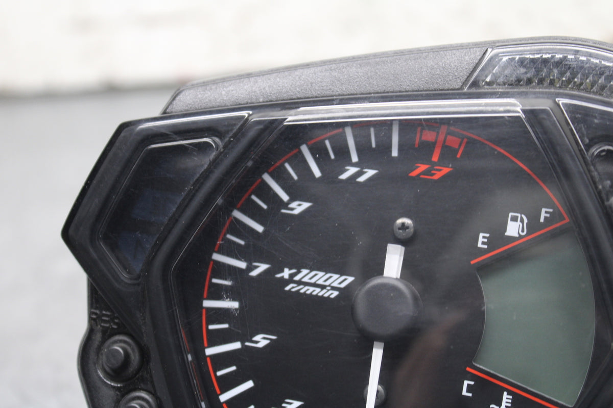 15-17 YAMAHA YZF R3 SPEEDO TACH GAUGES CLUSTER SPEEDOMETER TACHOMETER  BB111