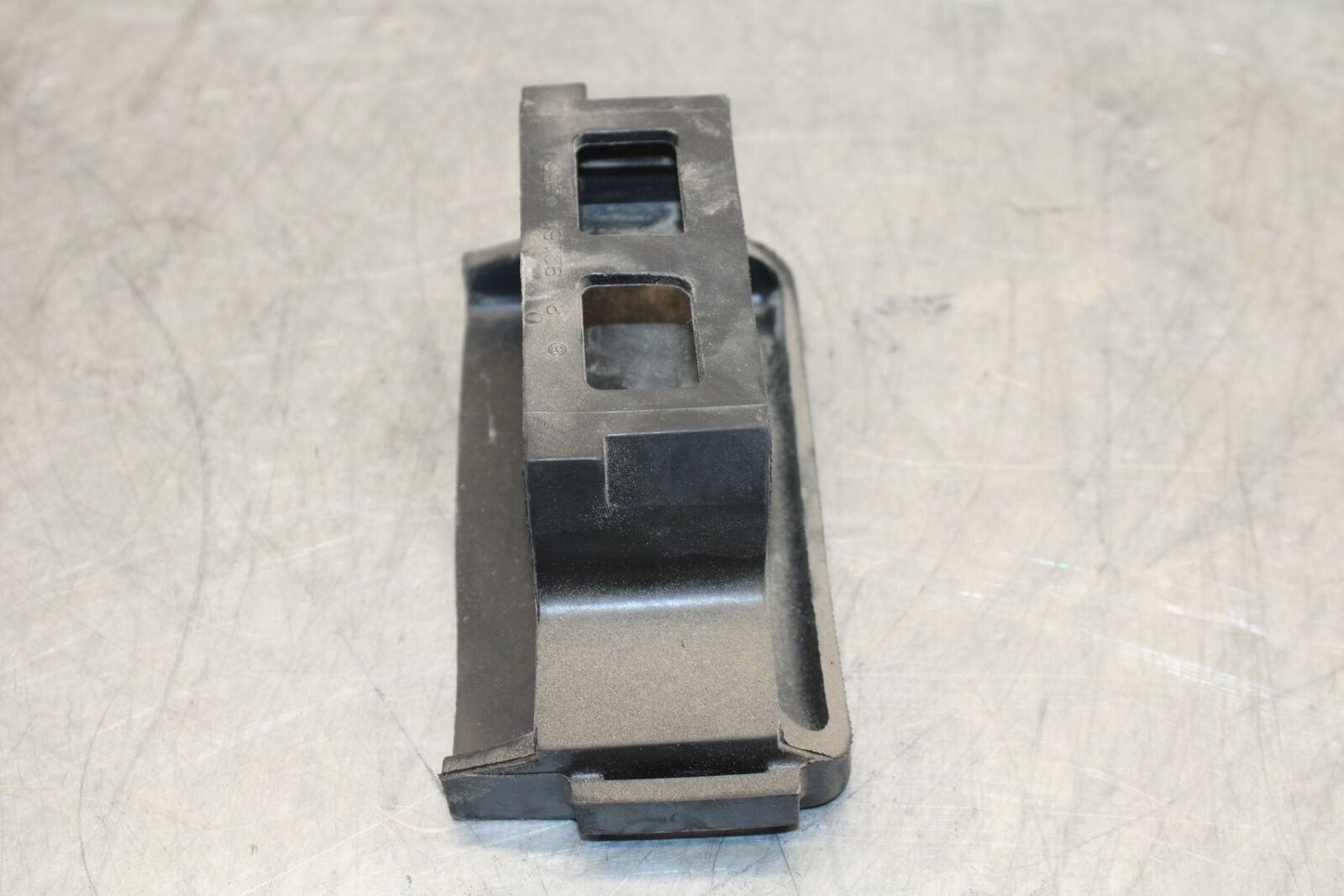 19-20 KAWASAKI NINJA ZX6R ECU CONTROLLER UNIT  ECM HOLDER SUPPORT RUBBER  BB419