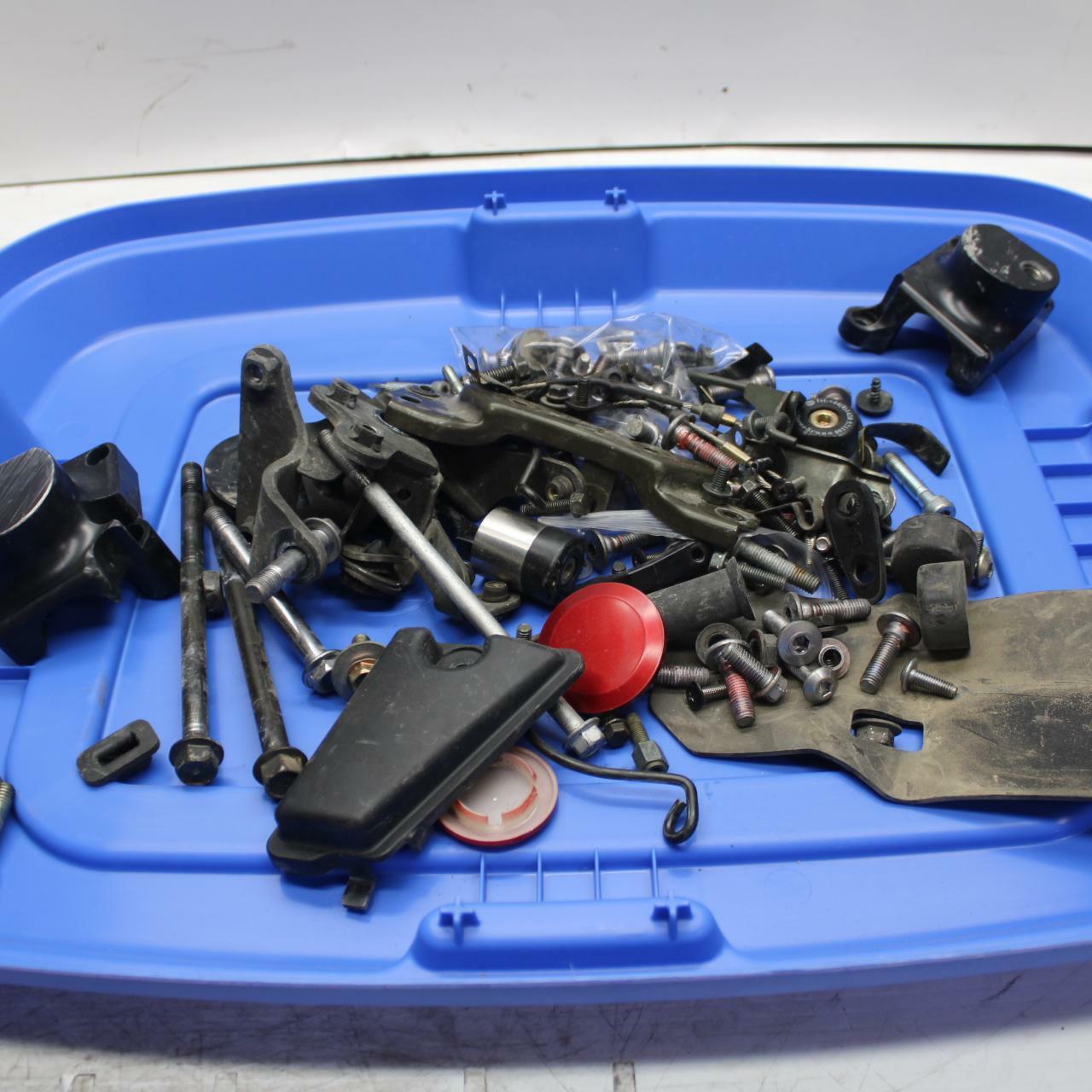 06-07 KAWASAKI NINJA 650R EX650A  LEFTOVER BOLTS HARDWARE MOTOR SCREWS  BB271