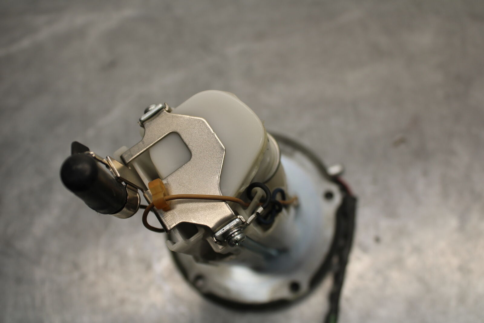 09-12 KAWASAKI NINJA ZX6R FUEL PUMP GAS PETROL SENDER UNIT 49040-0023 BB656