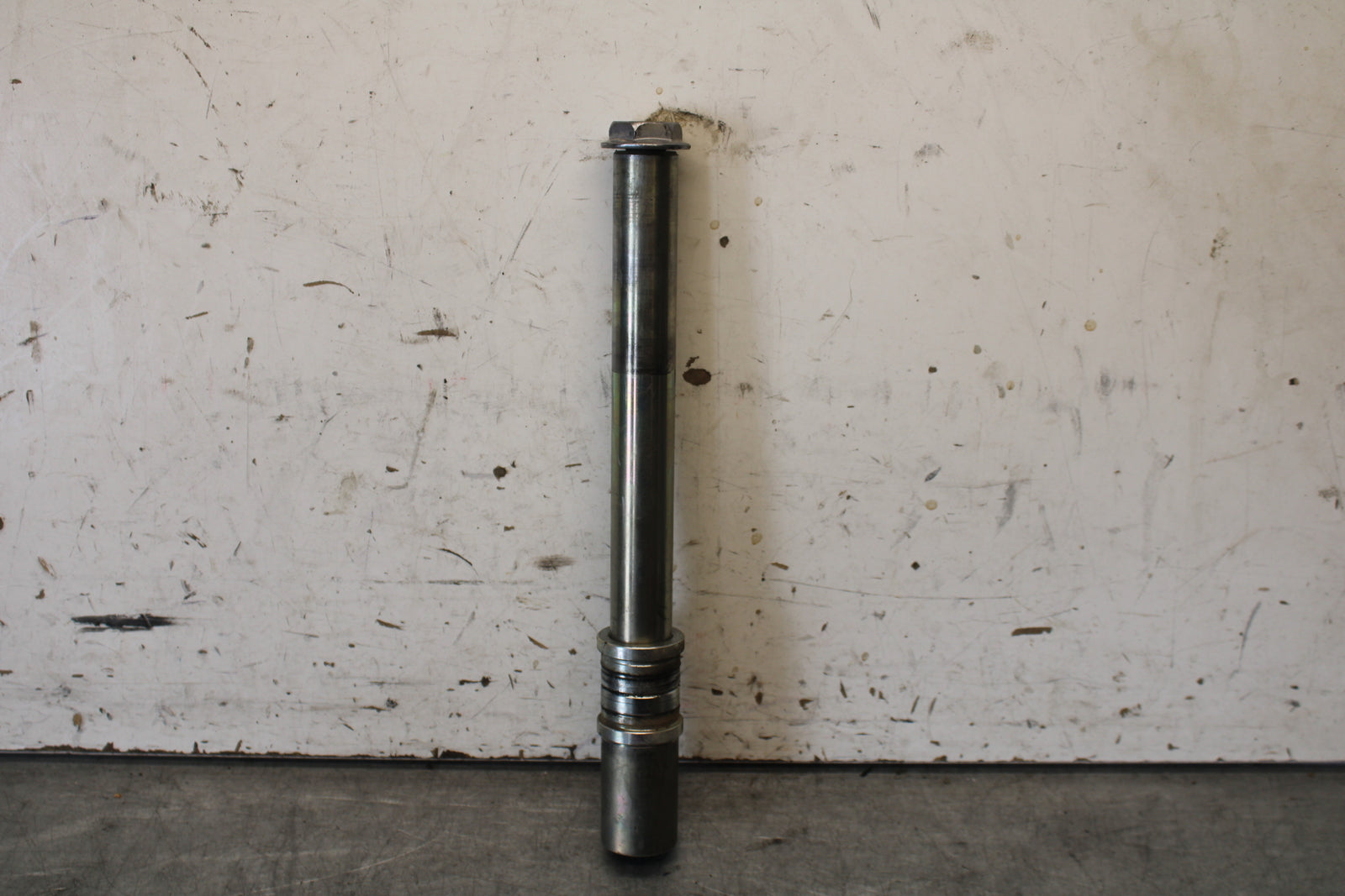 08-16 YAMAHA YZF R6 FRONT WHEEL RIM AXLE PIVOT BOLT 2C0-25181-00-00 BB665