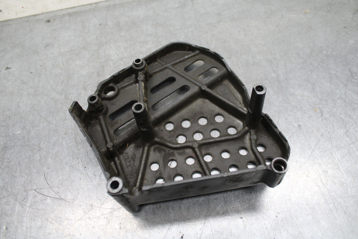 91-92 SUZUKI GSXR750 M  ENGINE SPROCKET COVER BB125