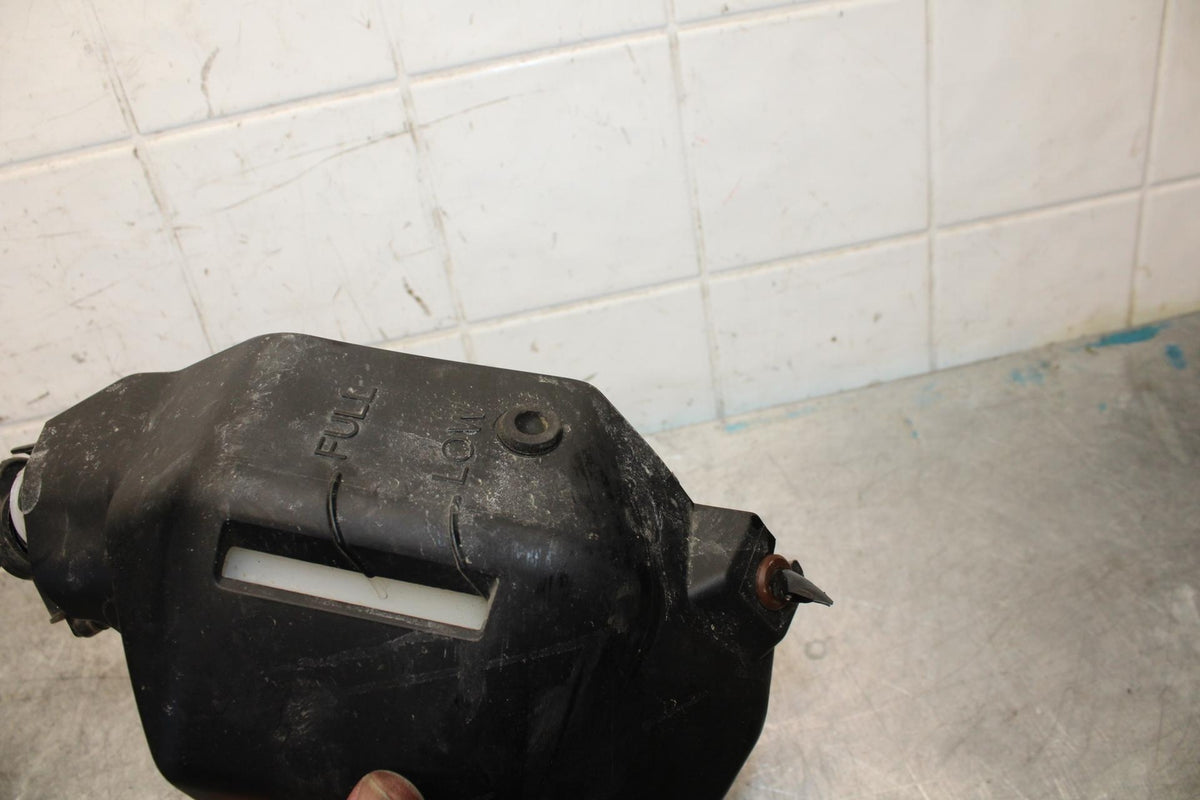 2015 Yamaha FZ09 COOLANT WATER TANK RESERVOIR BOTTLE 1RC-21871-00-00 BB54