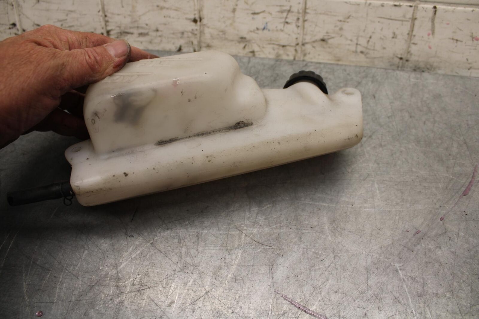 2001 Kawasaki Ninja ZX6 ZX600E COOLANT WATER TANK RESERVOIR BOTTLE BB547